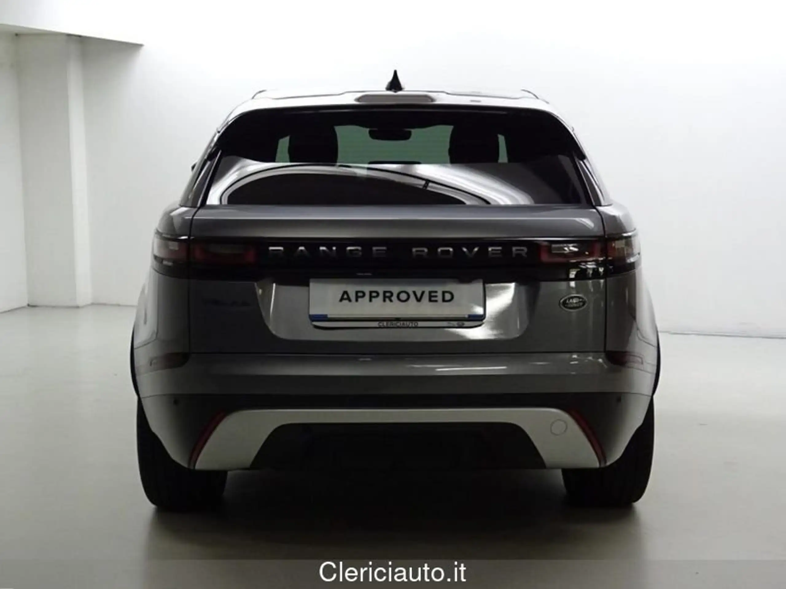 Land Rover - Range Rover Velar