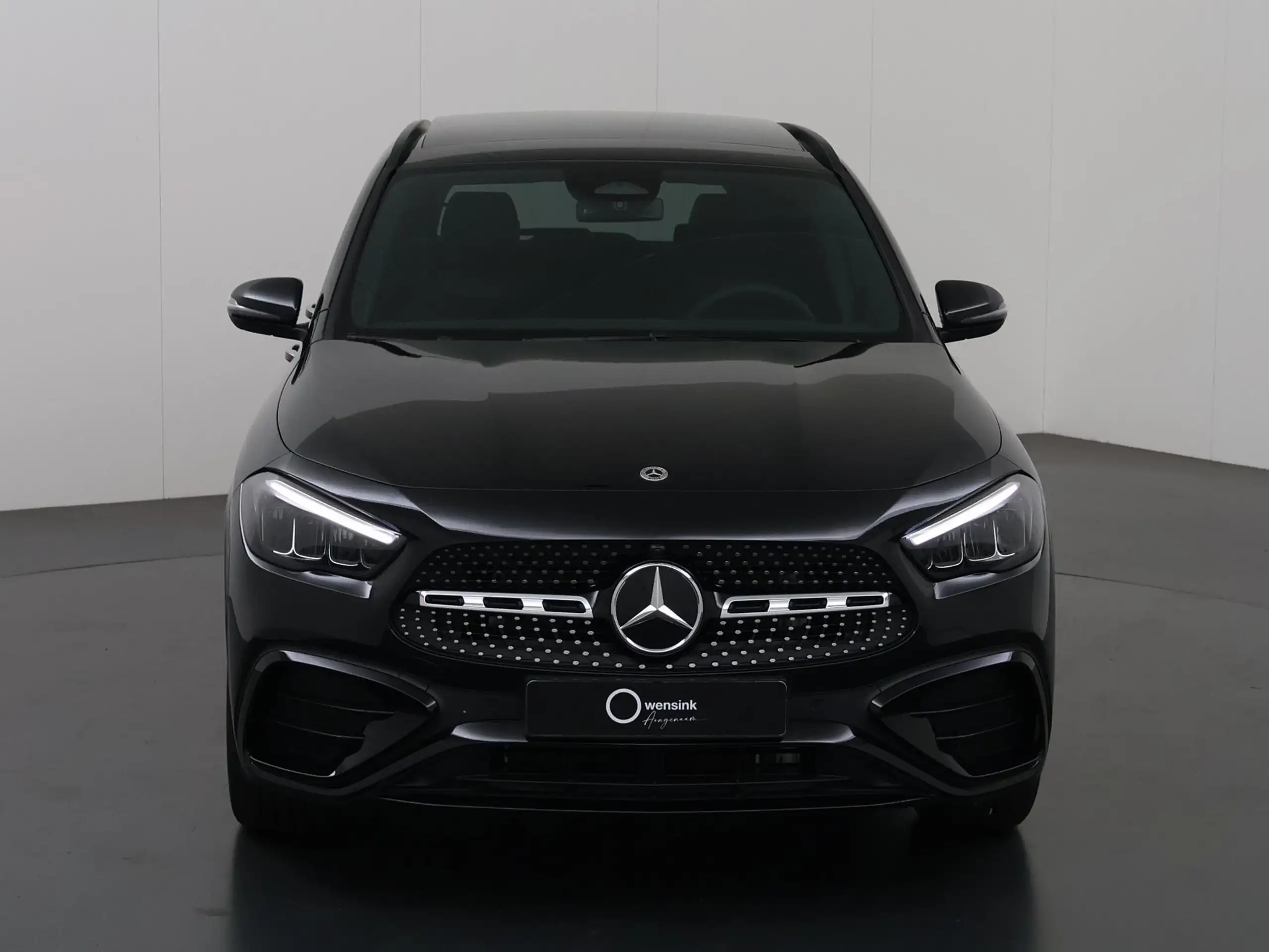 Mercedes-Benz - GLA 180