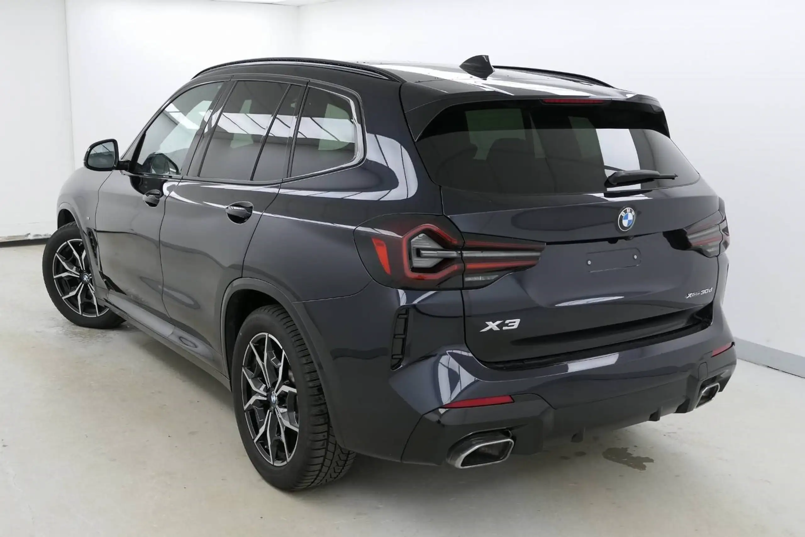 BMW - X3