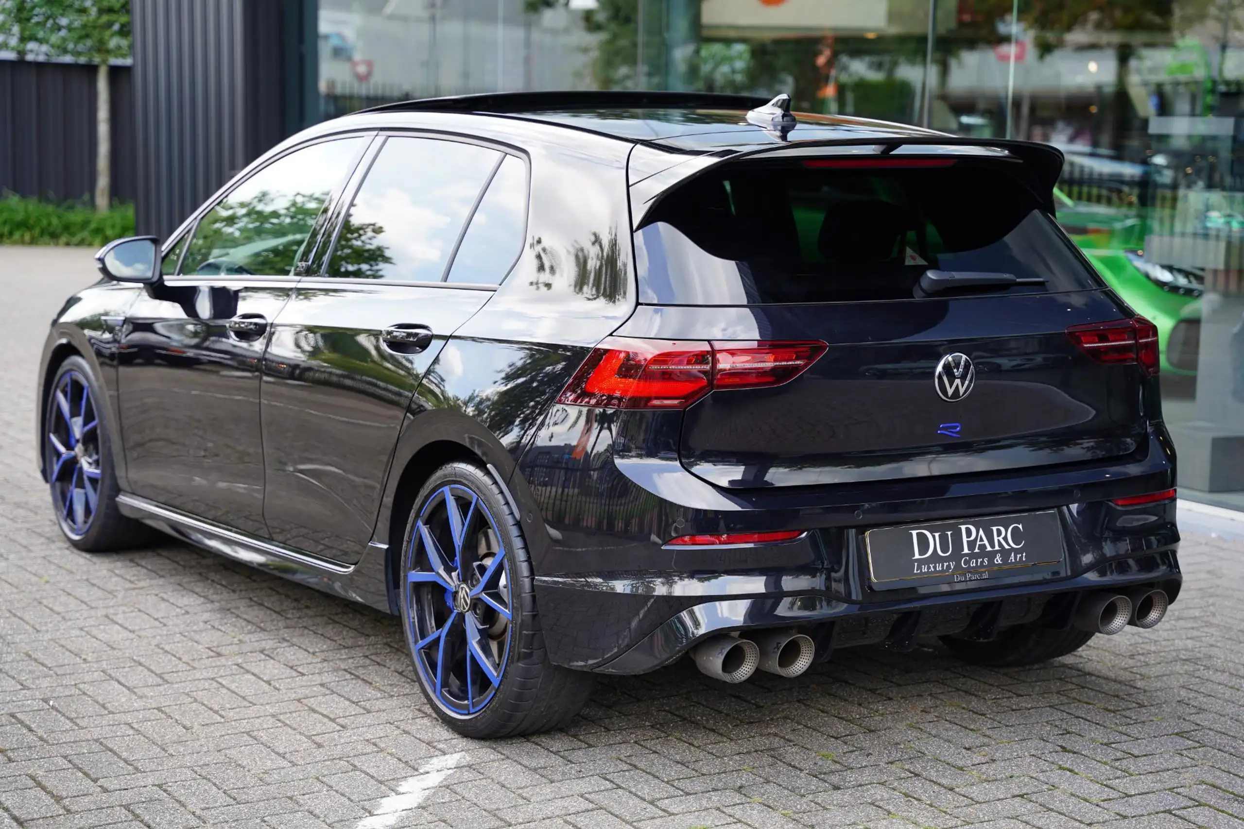 Volkswagen - Golf