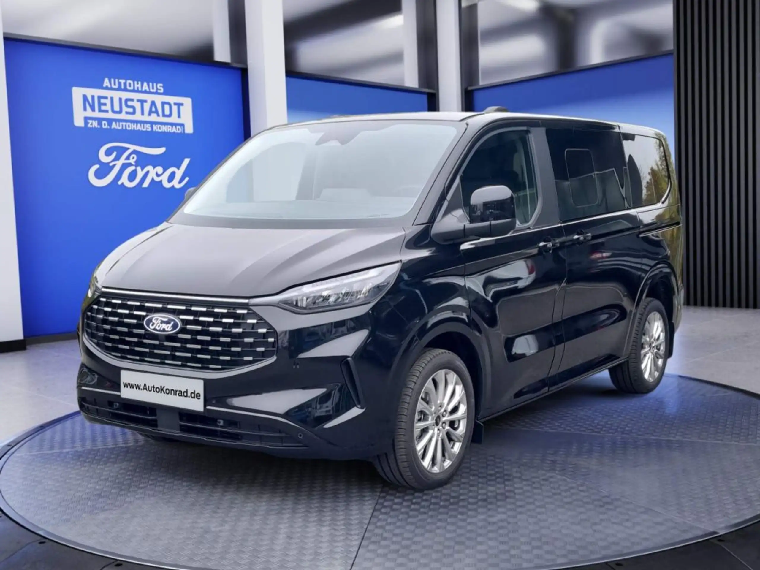 Ford Tourneo Custom 2023