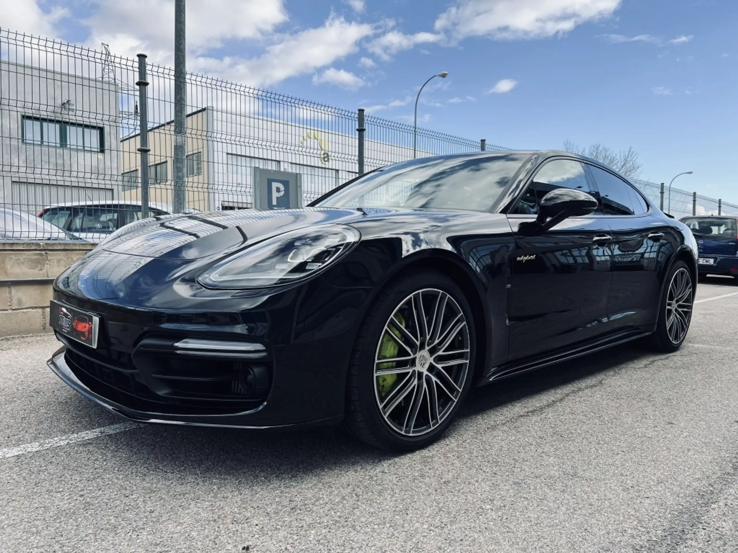 Porsche - Panamera