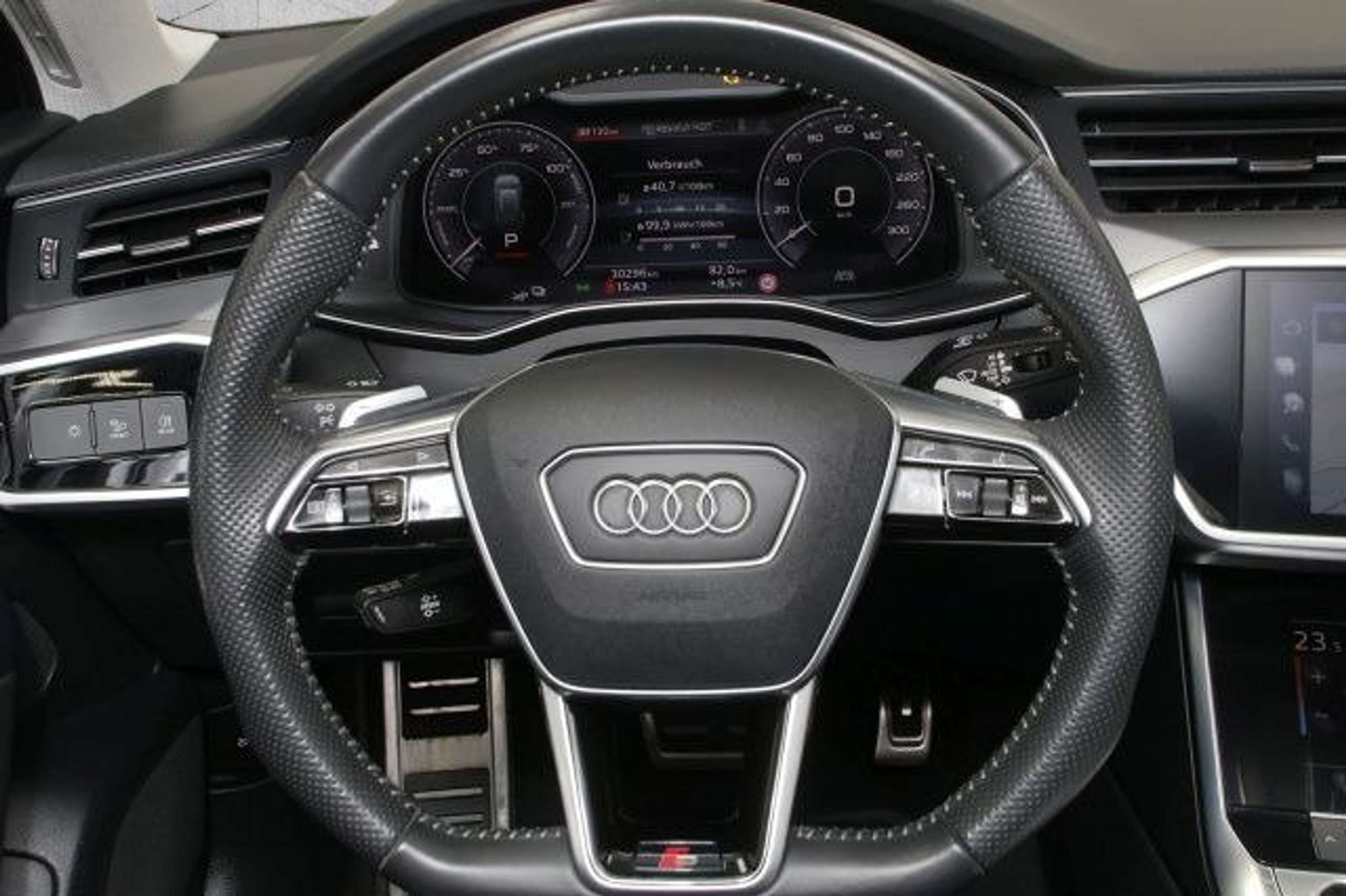 Audi - A6