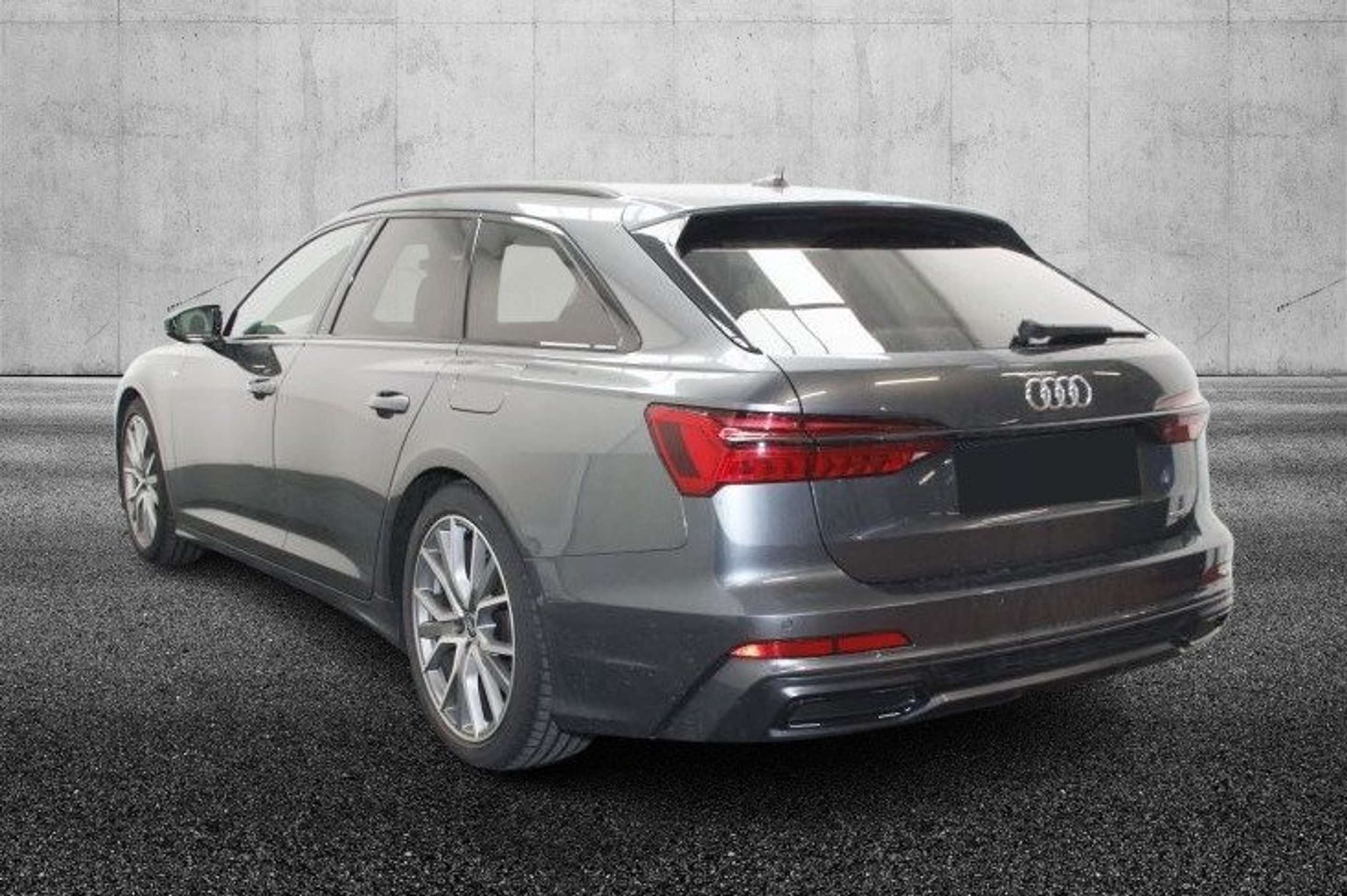 Audi - A6