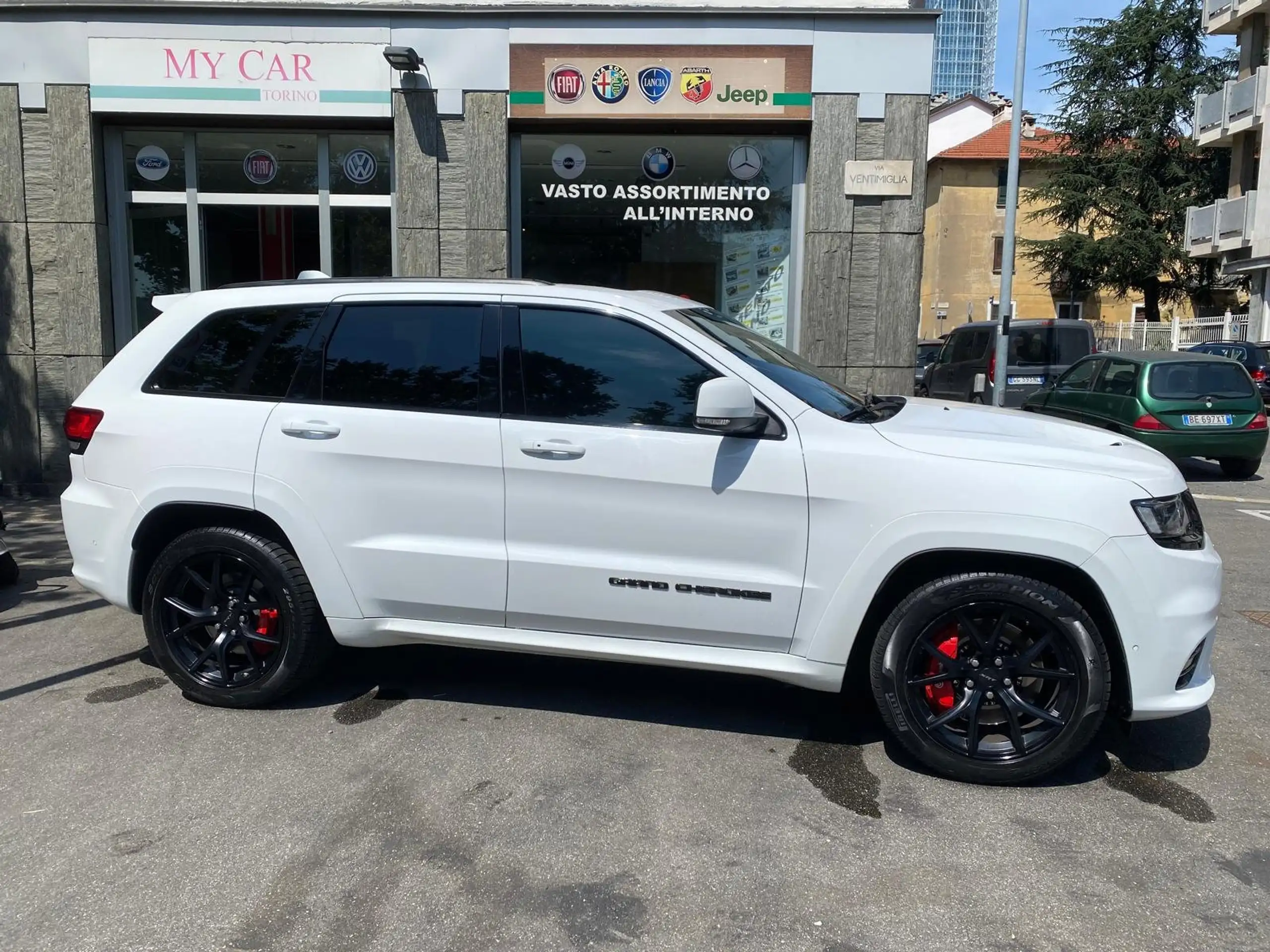 Jeep - Grand Cherokee