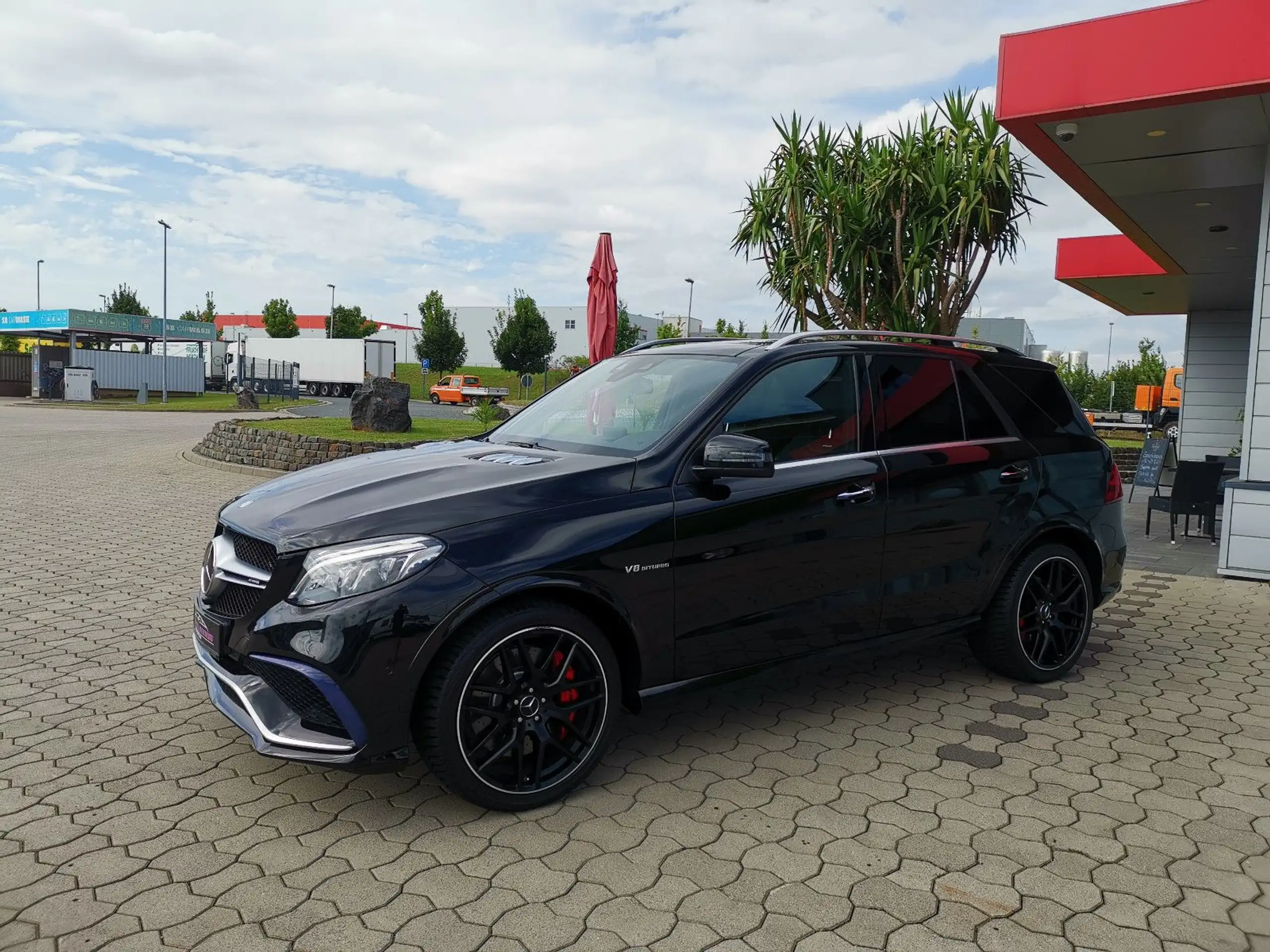 Mercedes-Benz - GLE 63 AMG