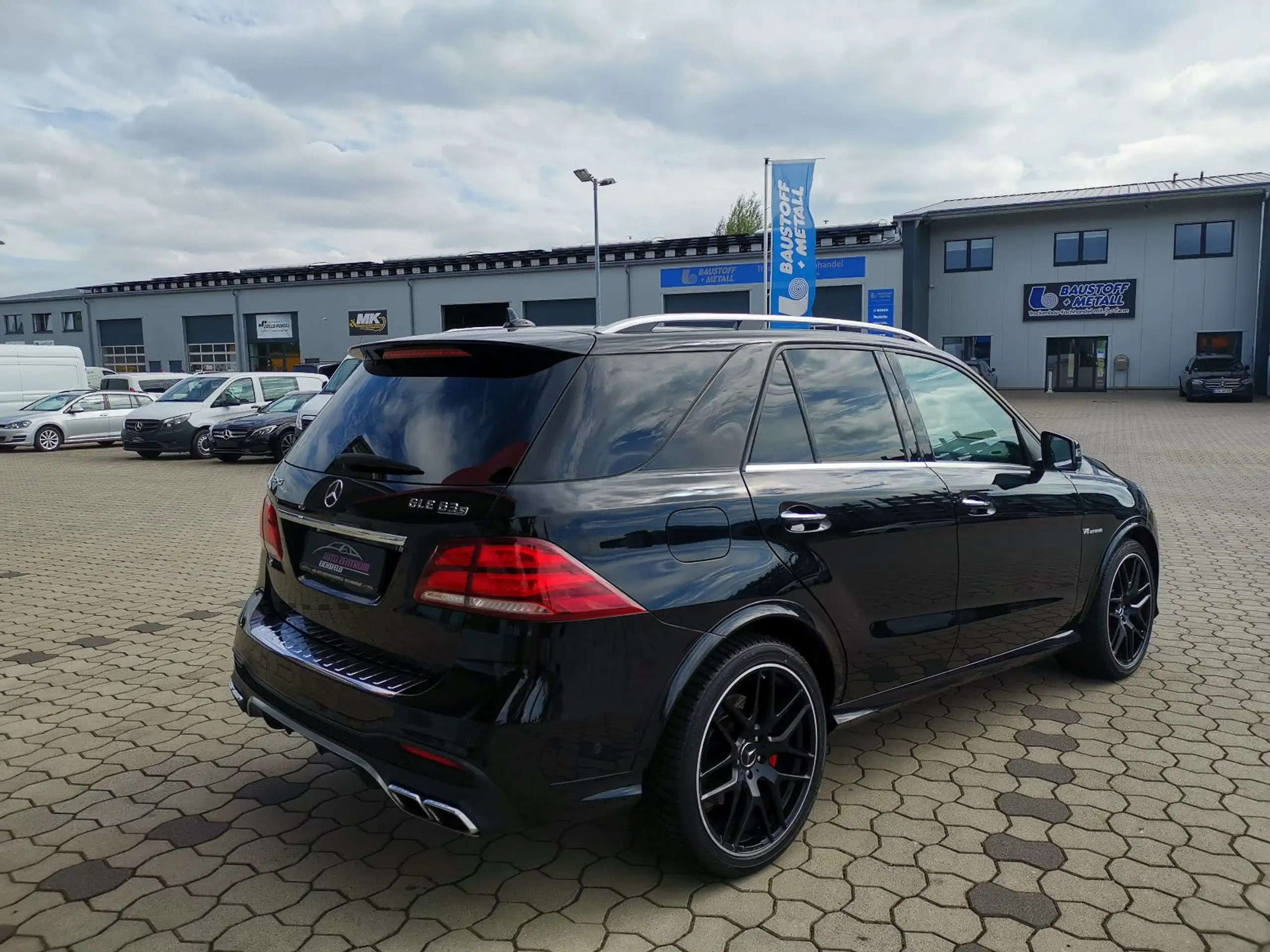 Mercedes-Benz - GLE 63 AMG