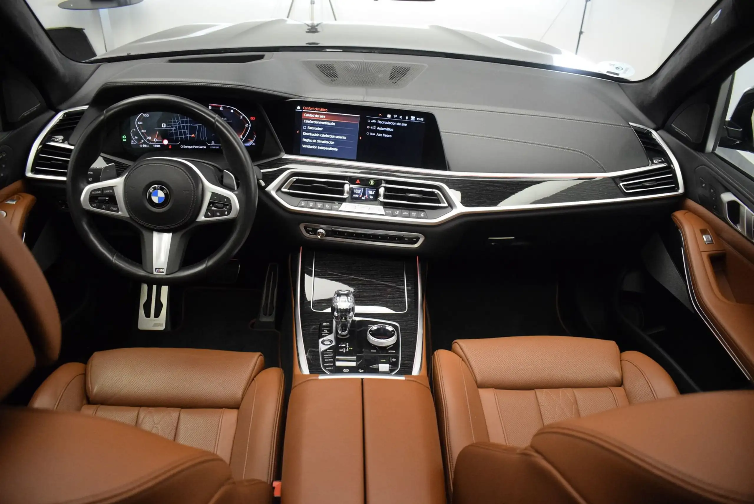 BMW - X7