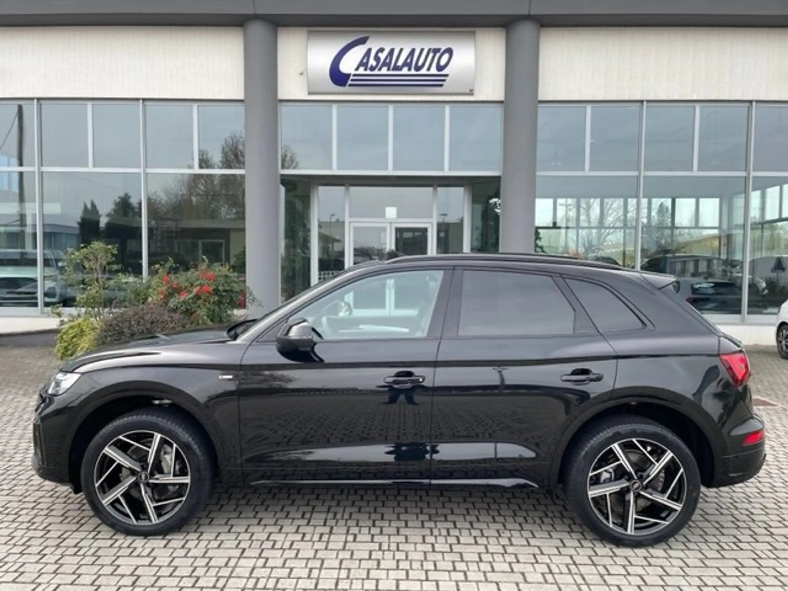 Audi - Q5