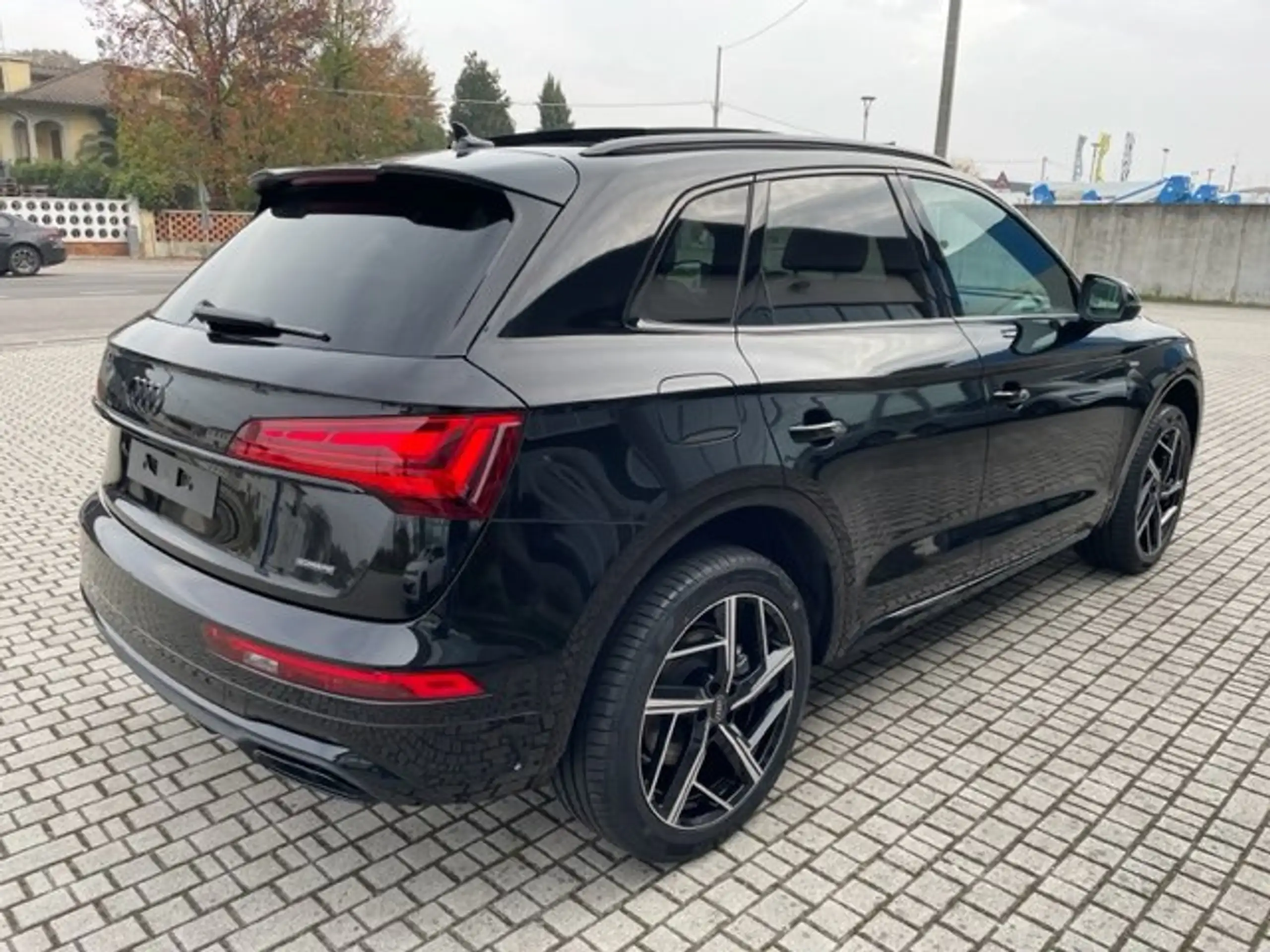 Audi - Q5