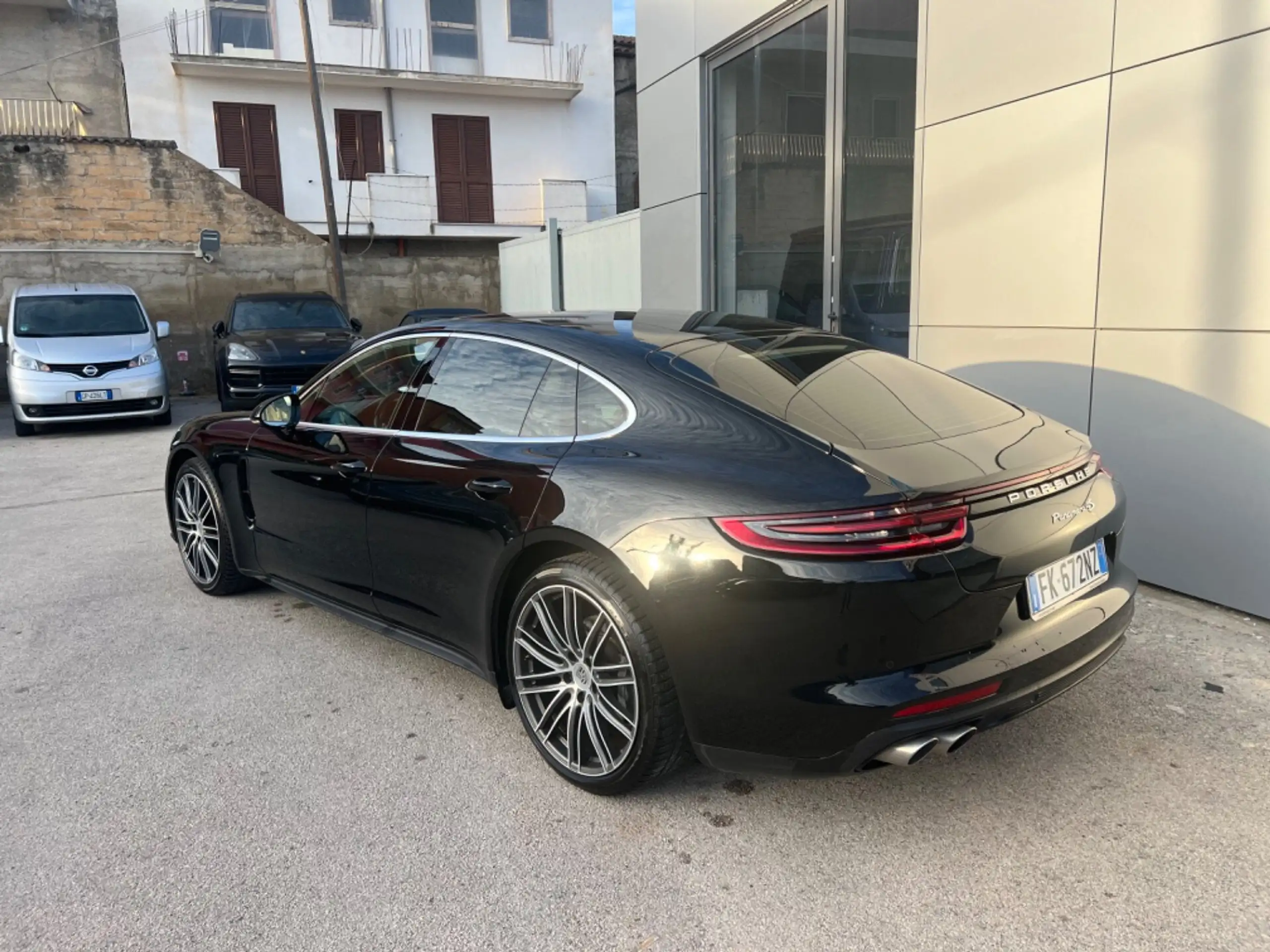 Porsche - Panamera