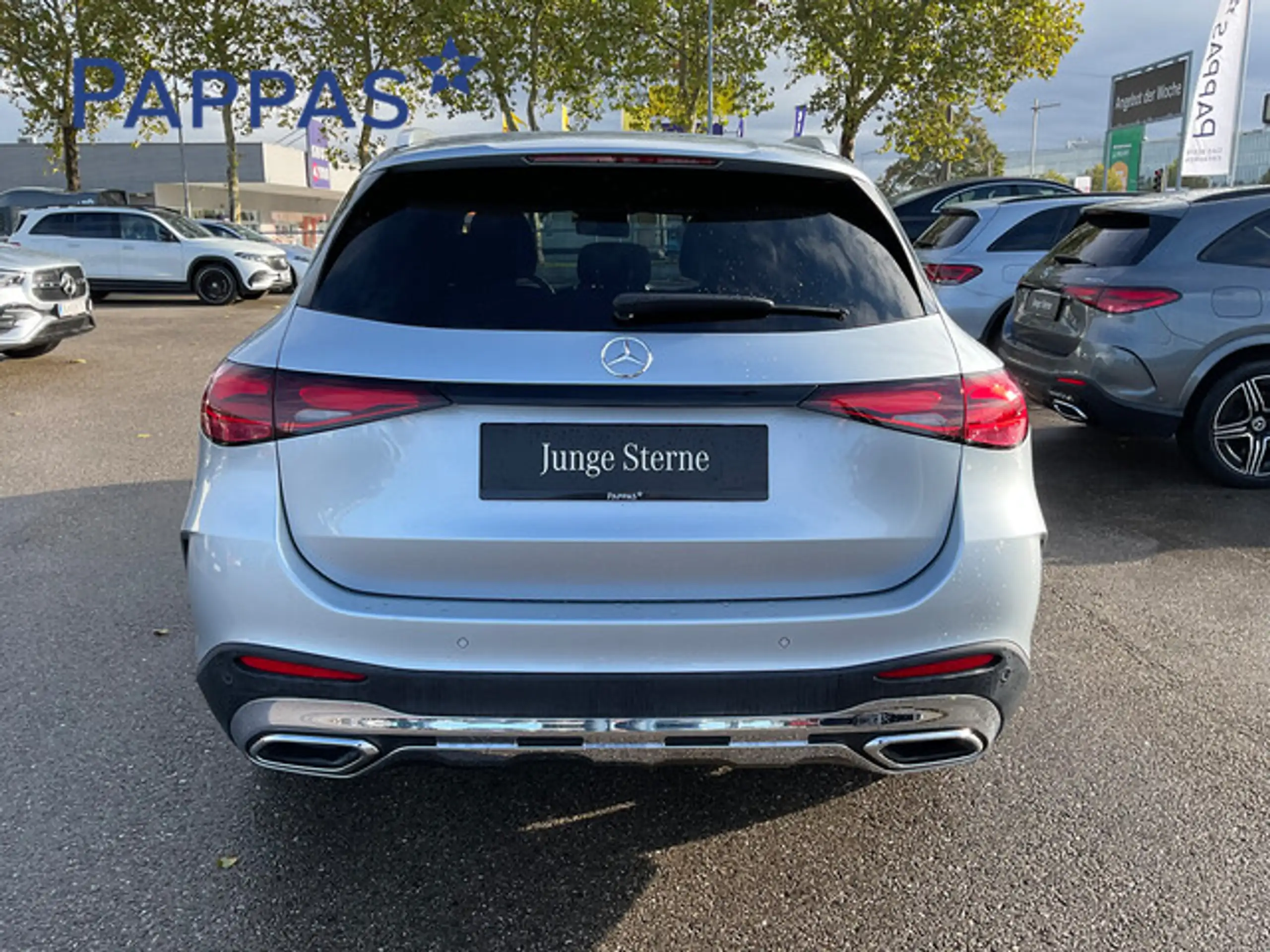 Mercedes-Benz - GLC 220