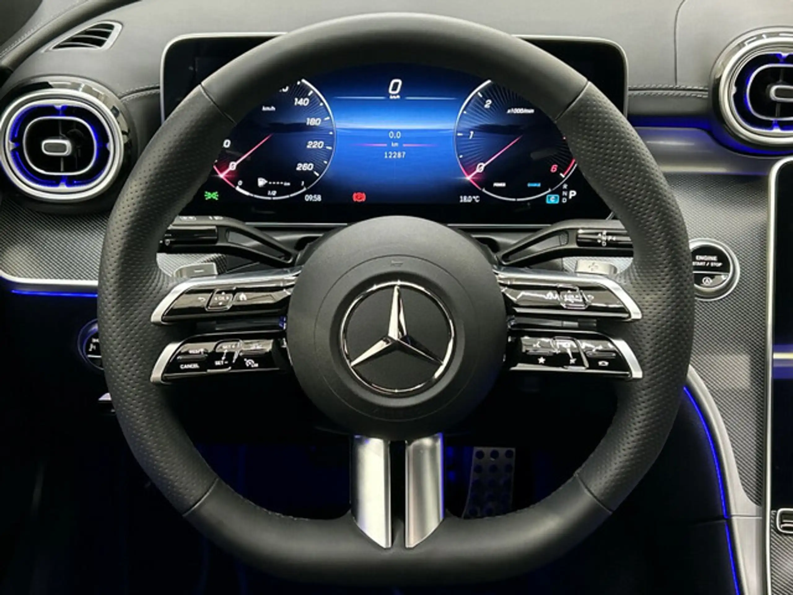 Mercedes-Benz - C 220