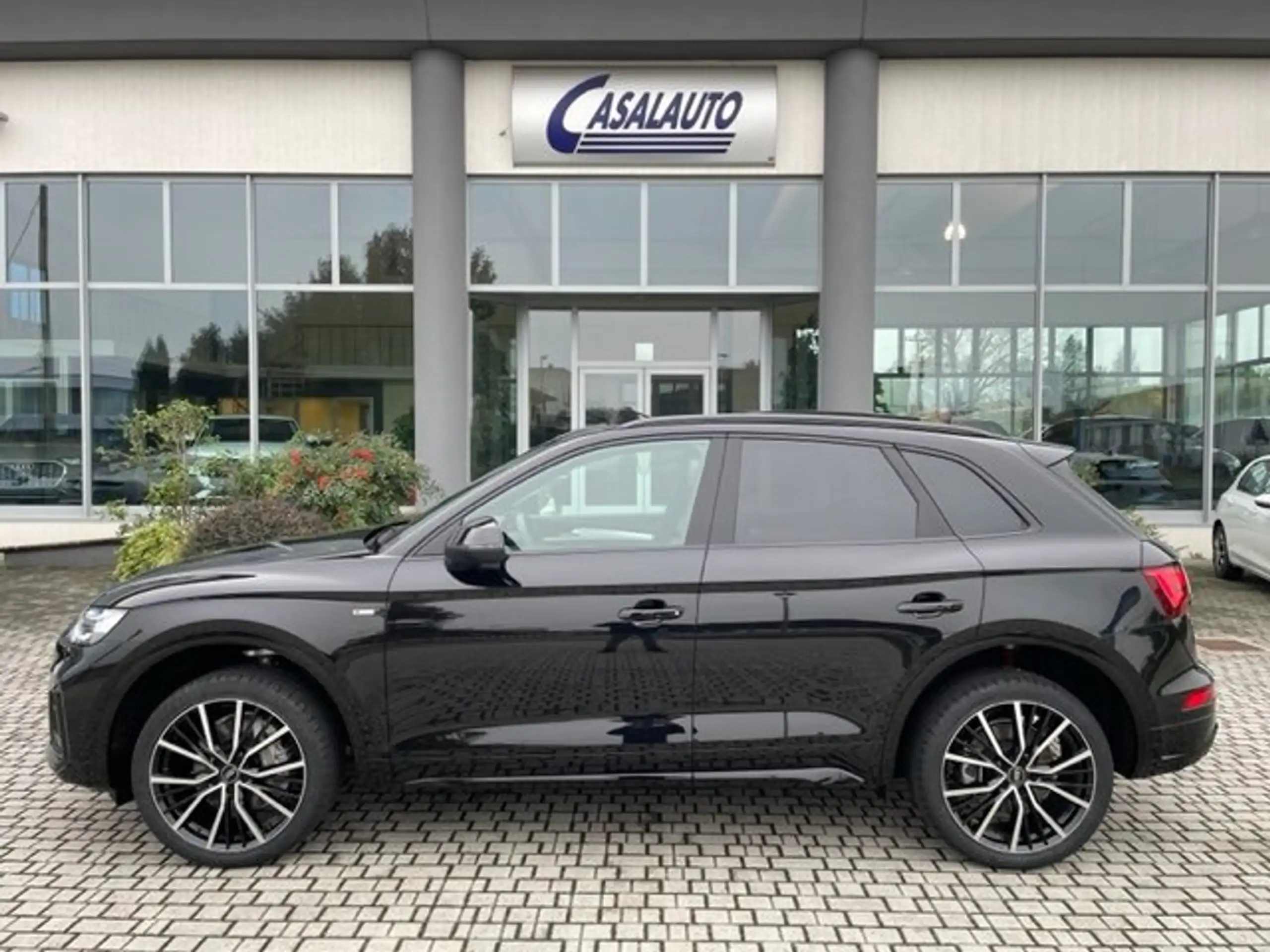 Audi - Q5