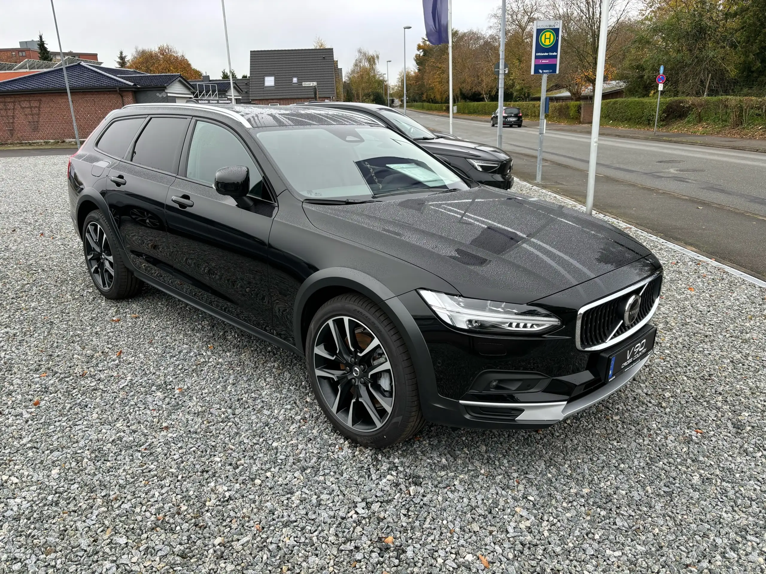 Volvo - V90 Cross Country