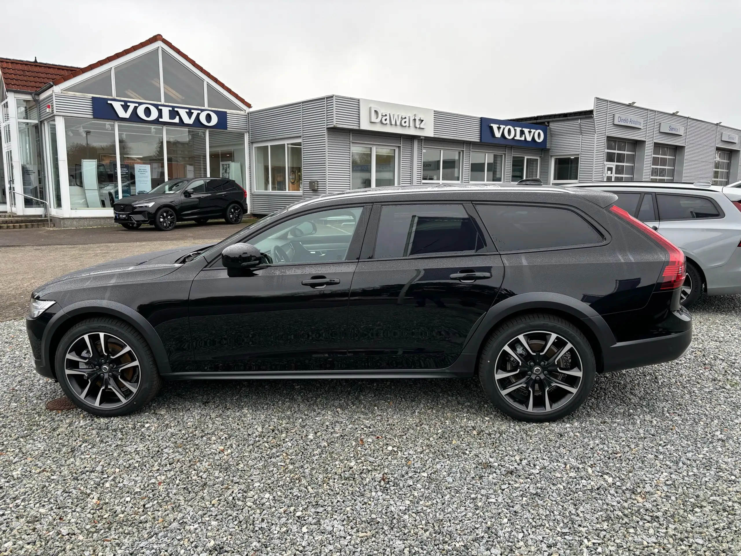 Volvo - V90 Cross Country