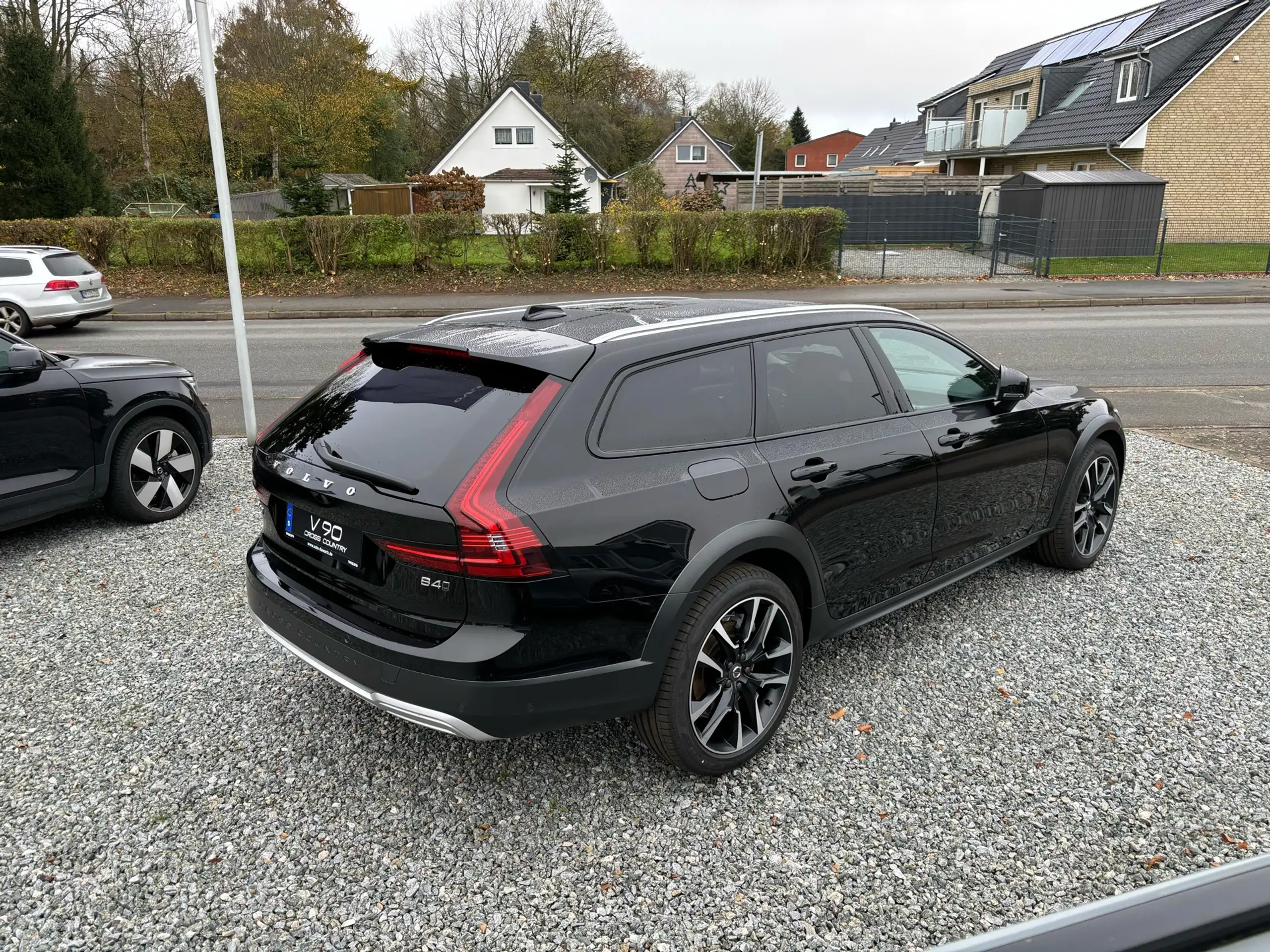 Volvo - V90 Cross Country