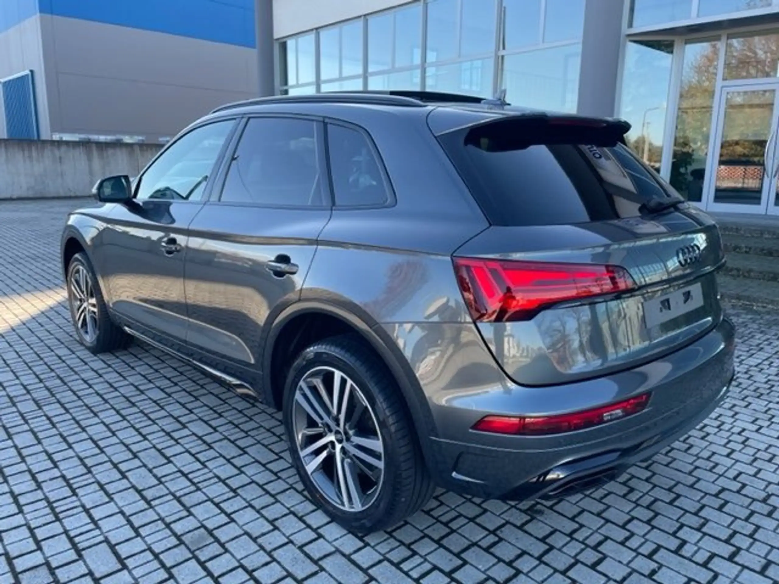 Audi - Q5