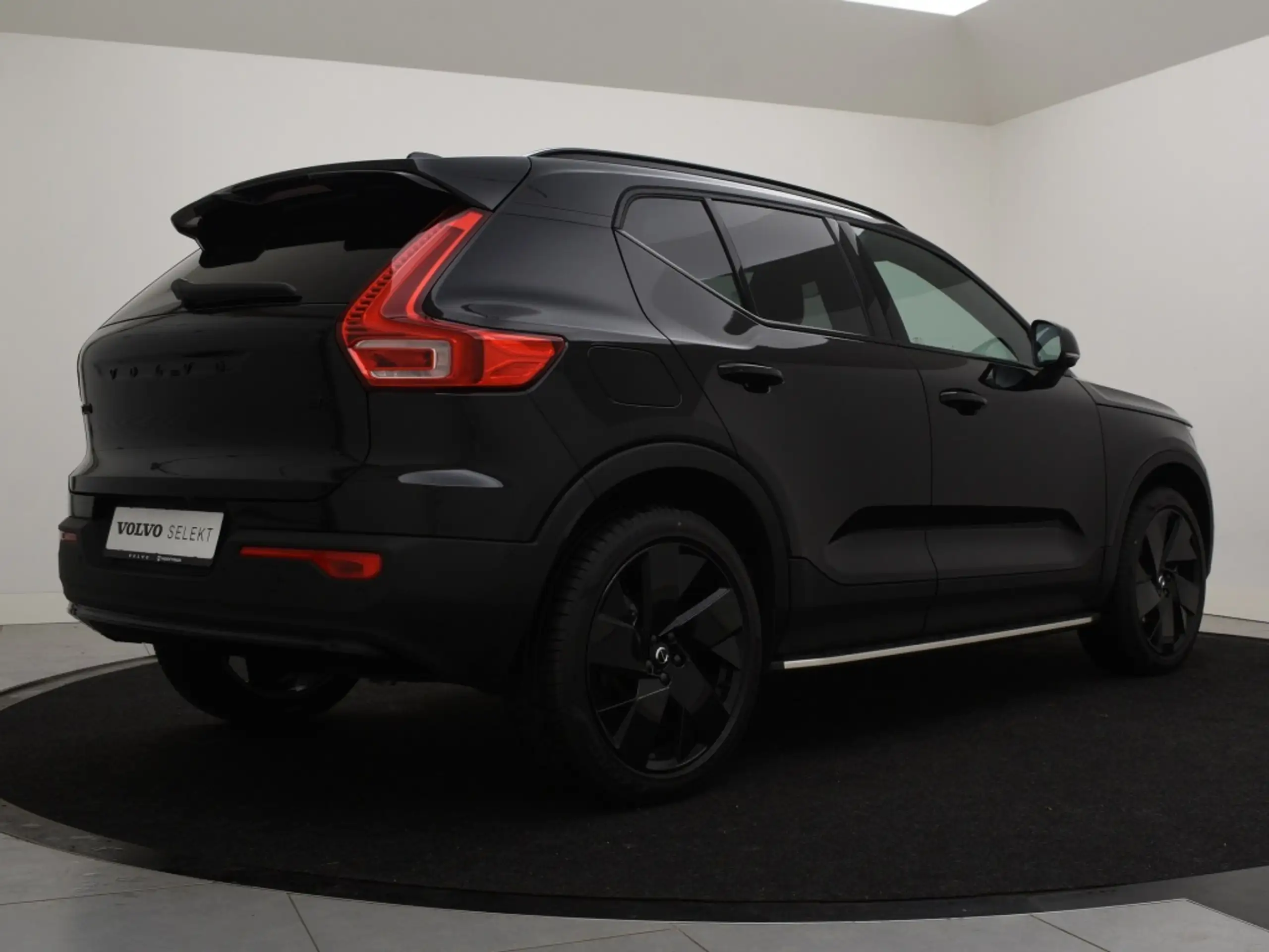 Volvo - XC40