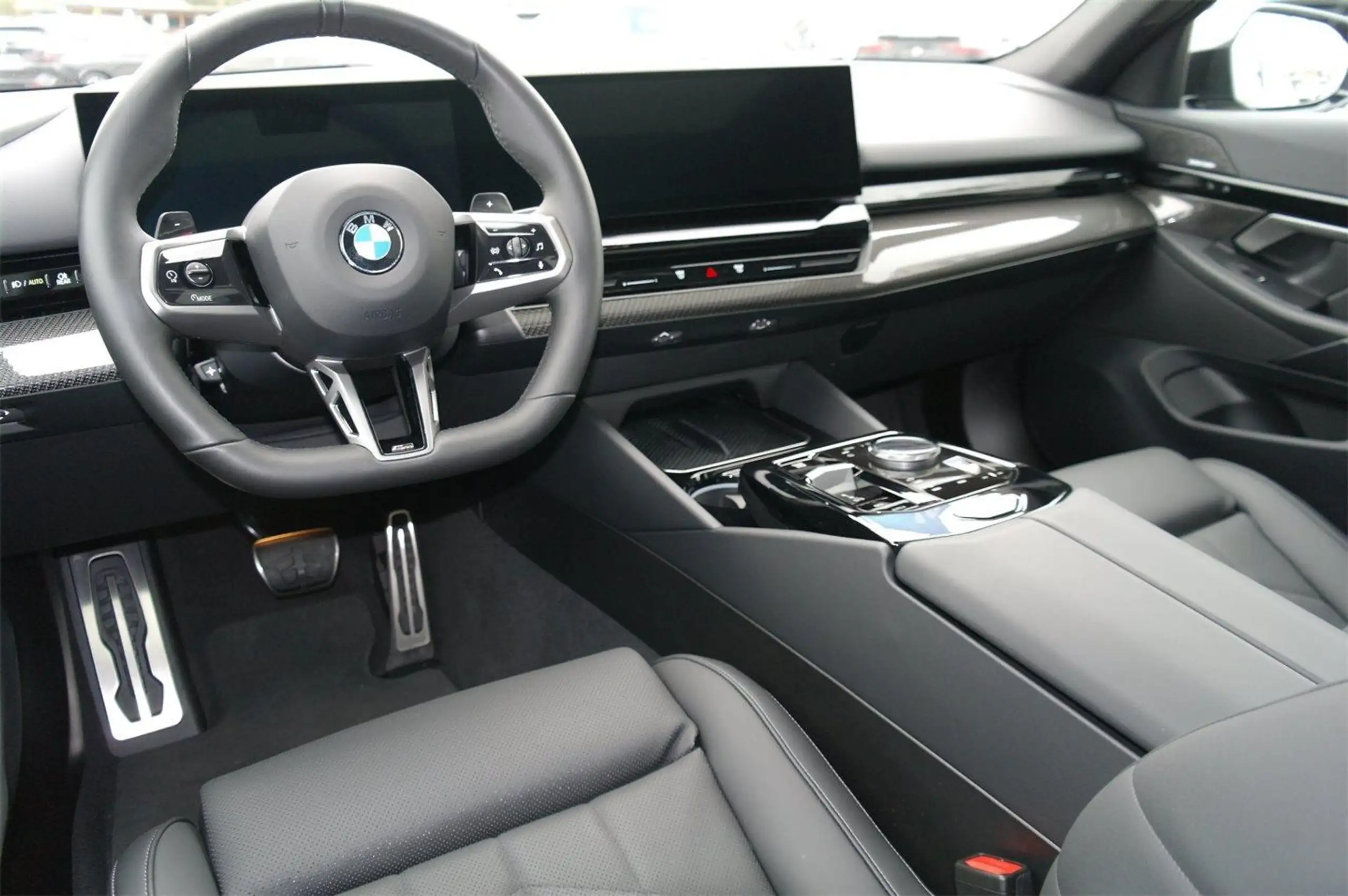 BMW - 520