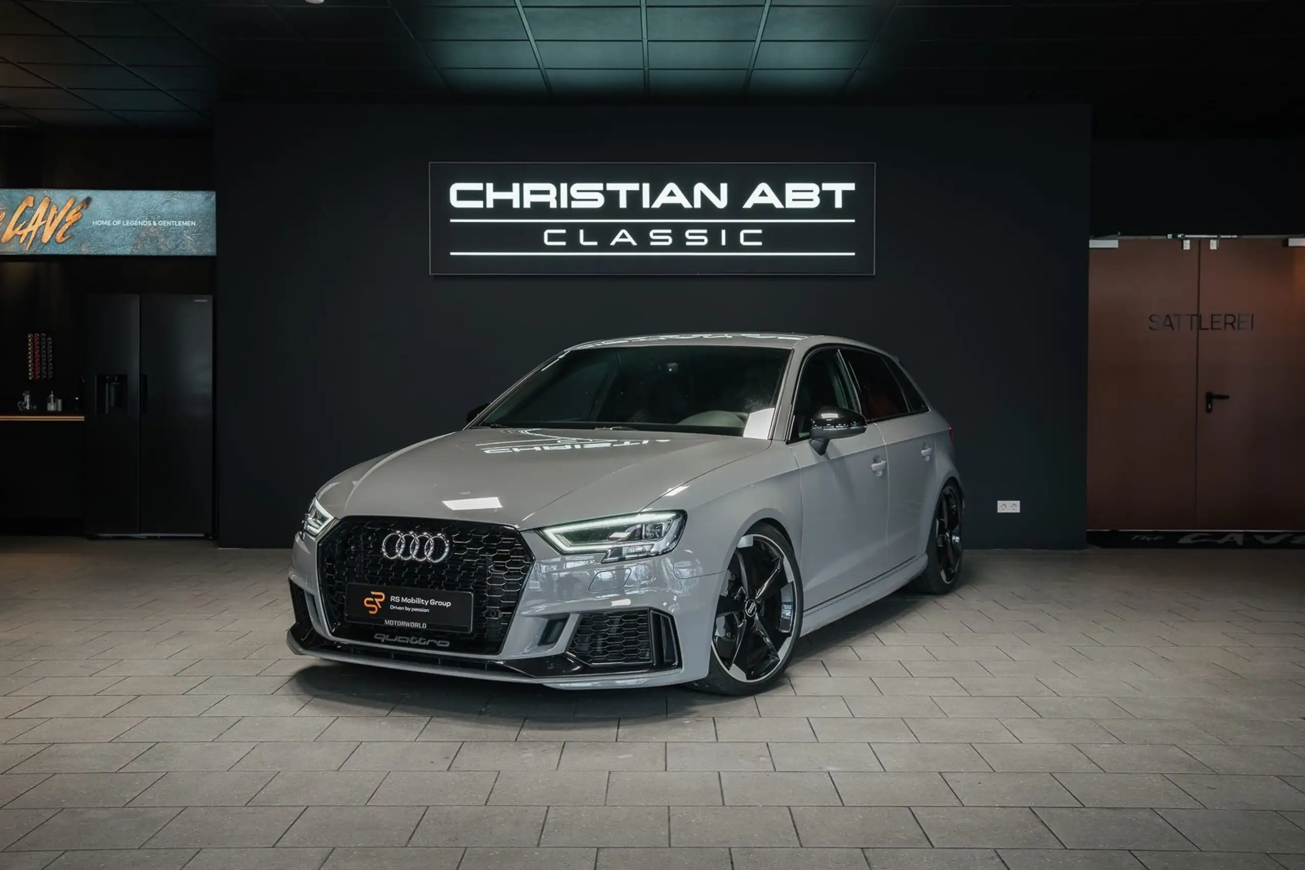 Audi - RS3