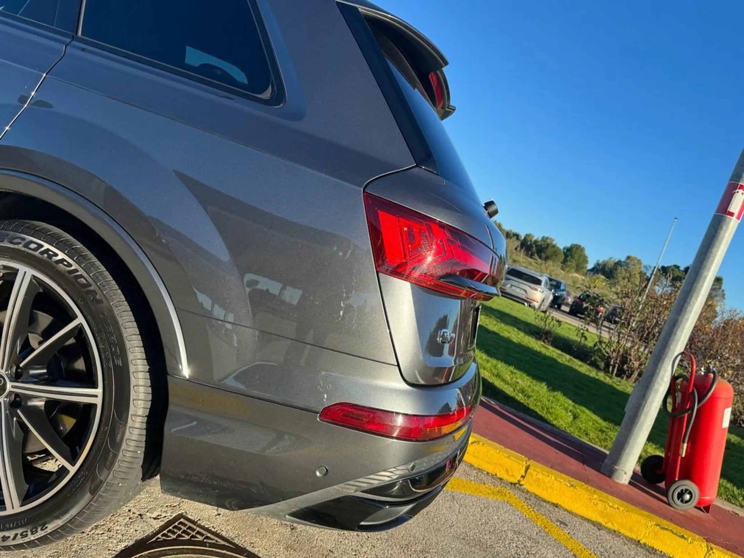 Audi - Q7