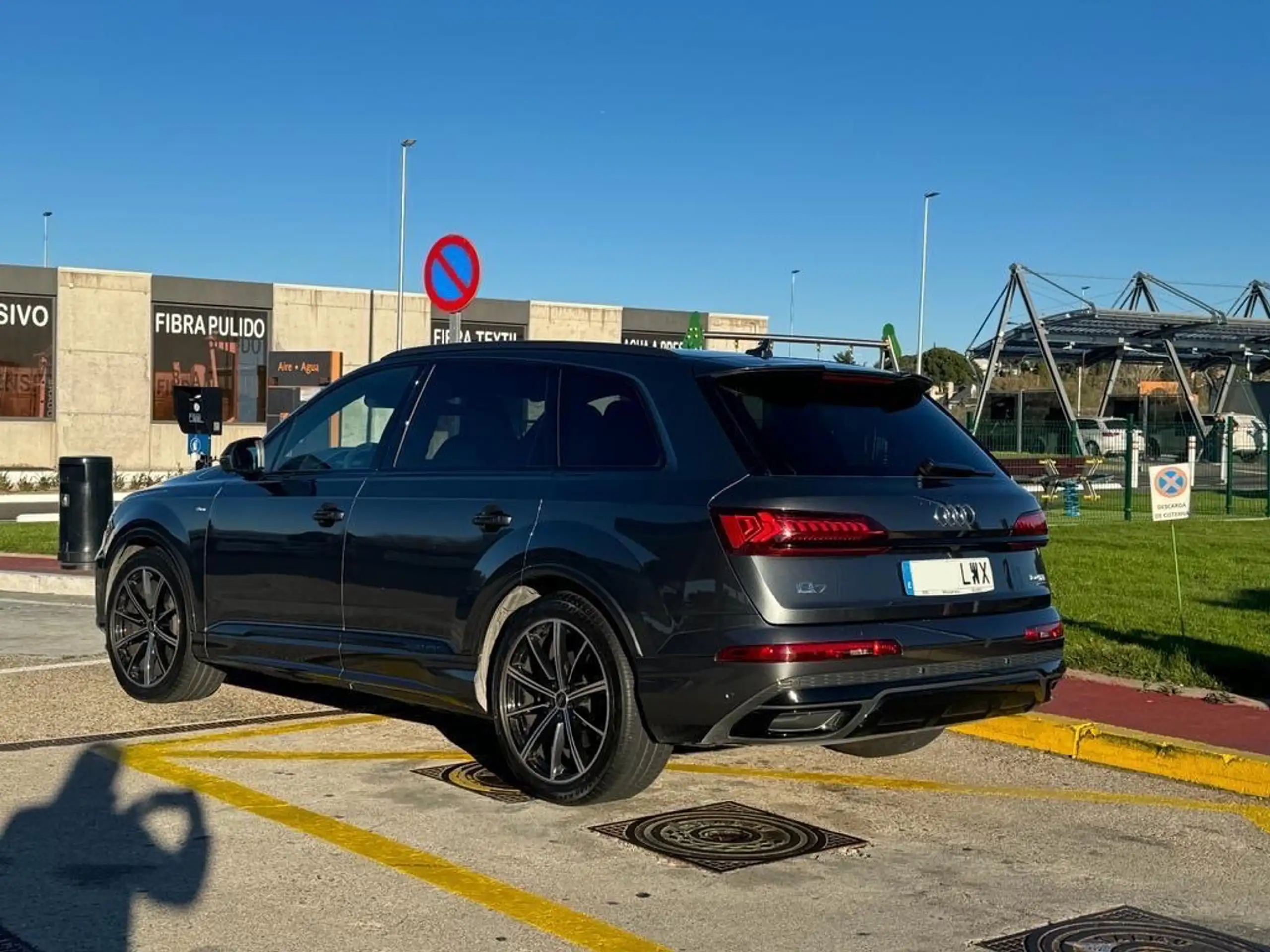 Audi - Q7