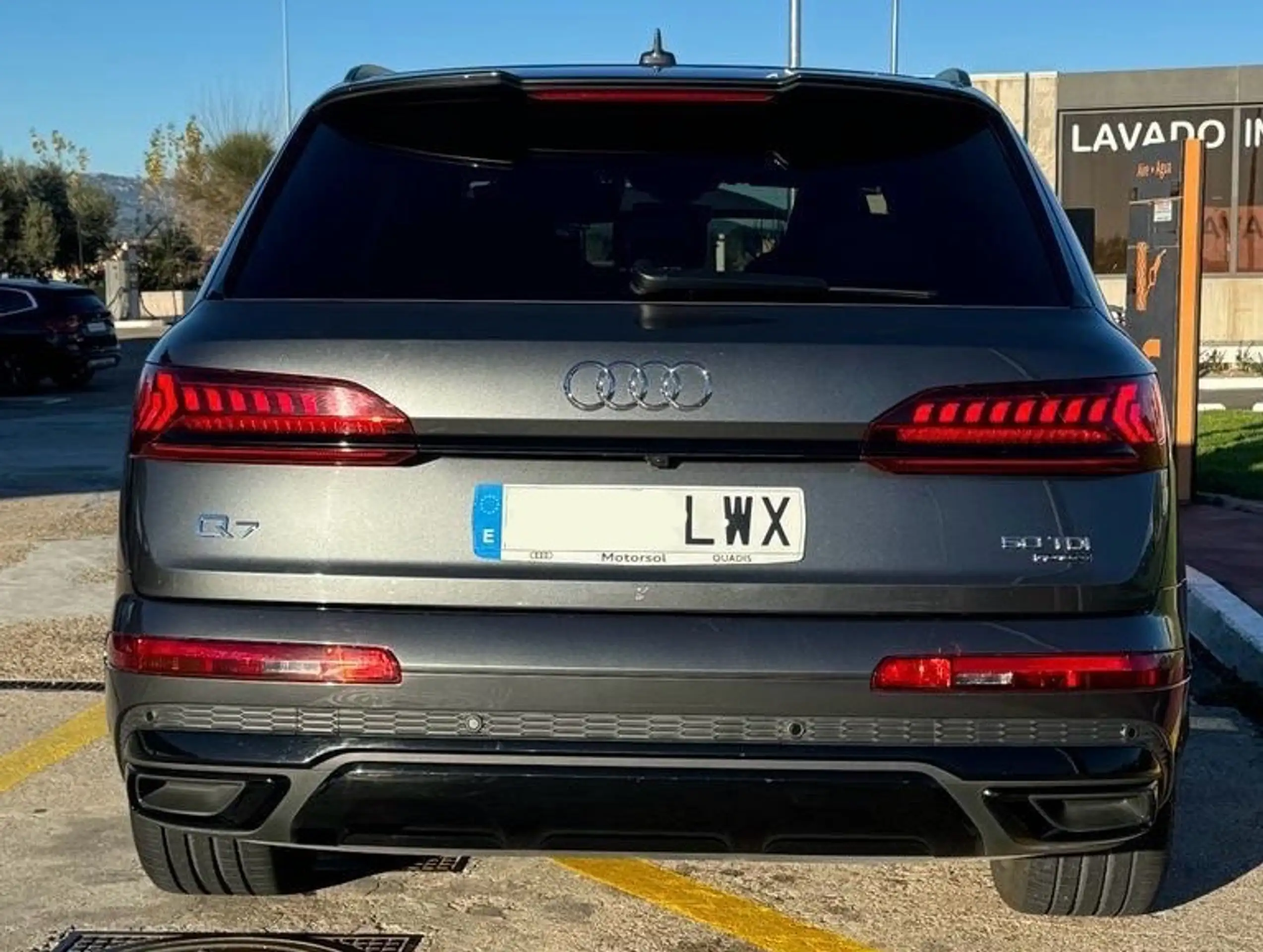 Audi - Q7