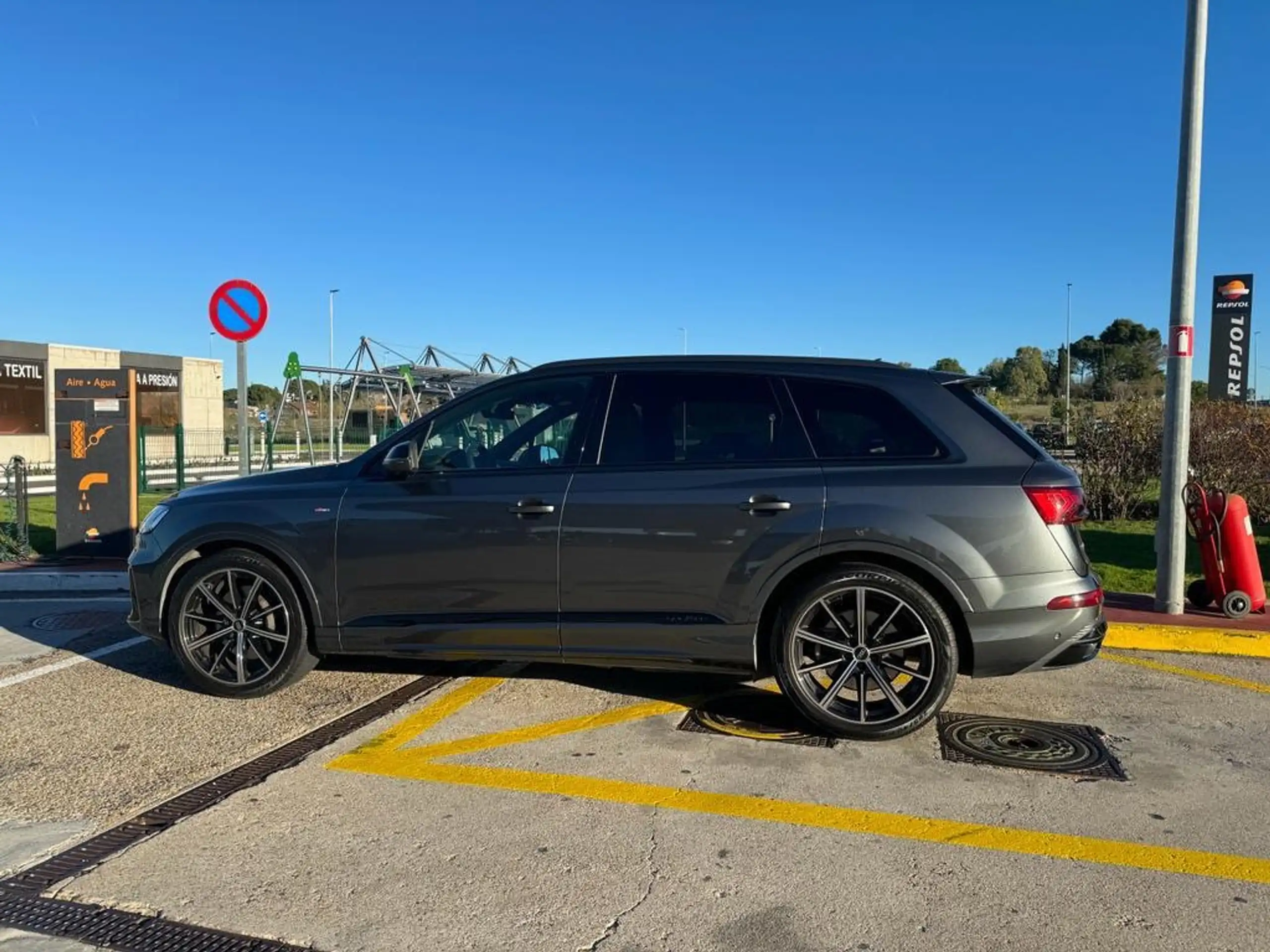 Audi - Q7