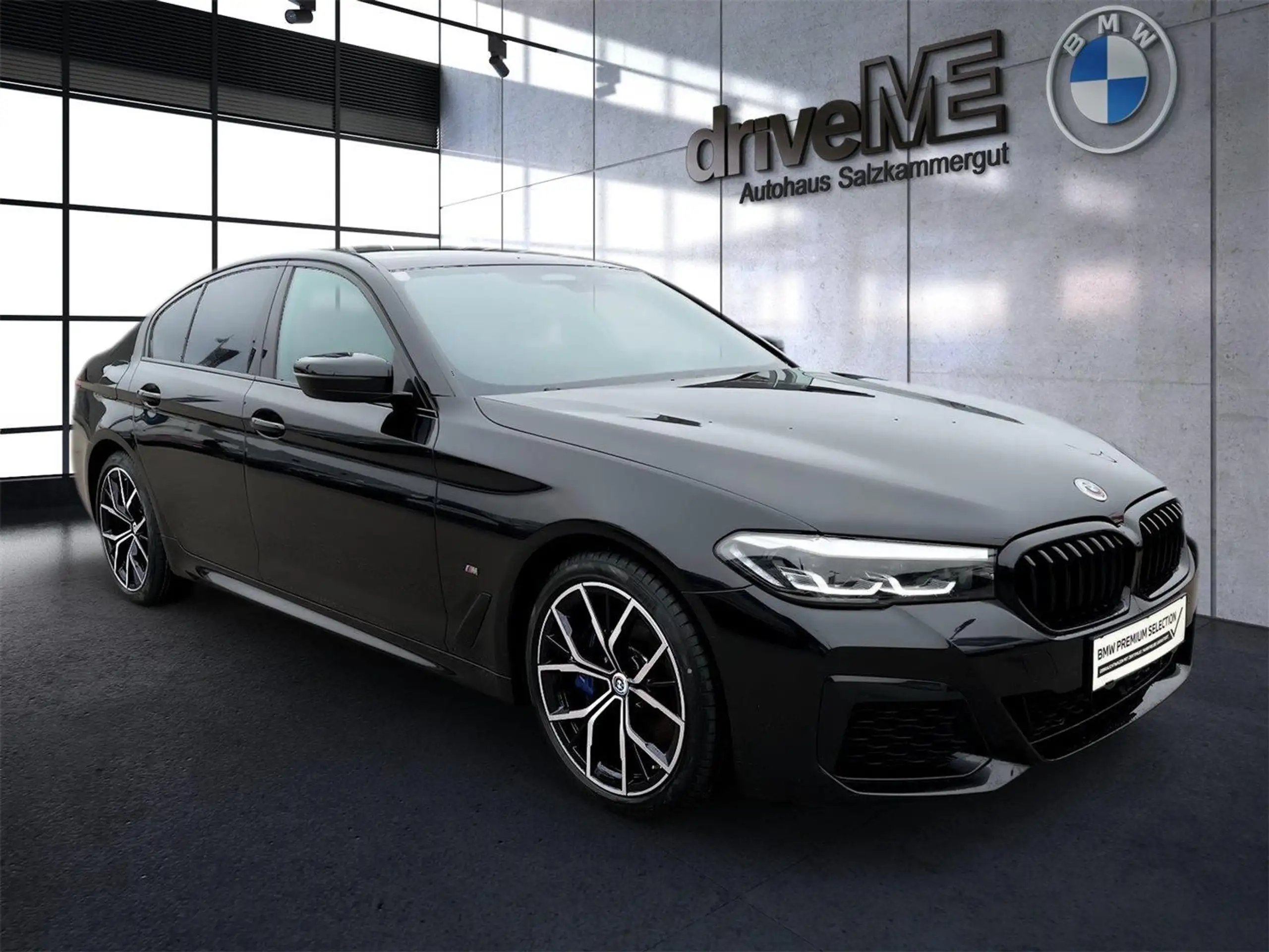 BMW - 520