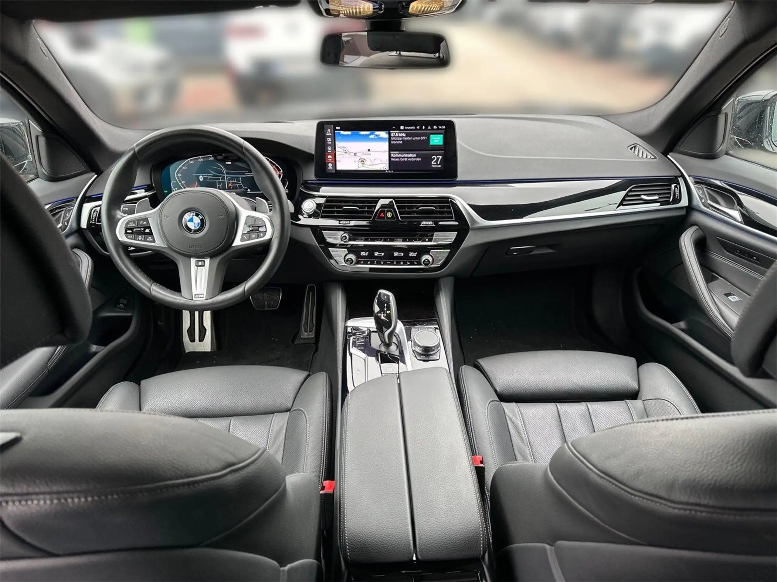 BMW - 520