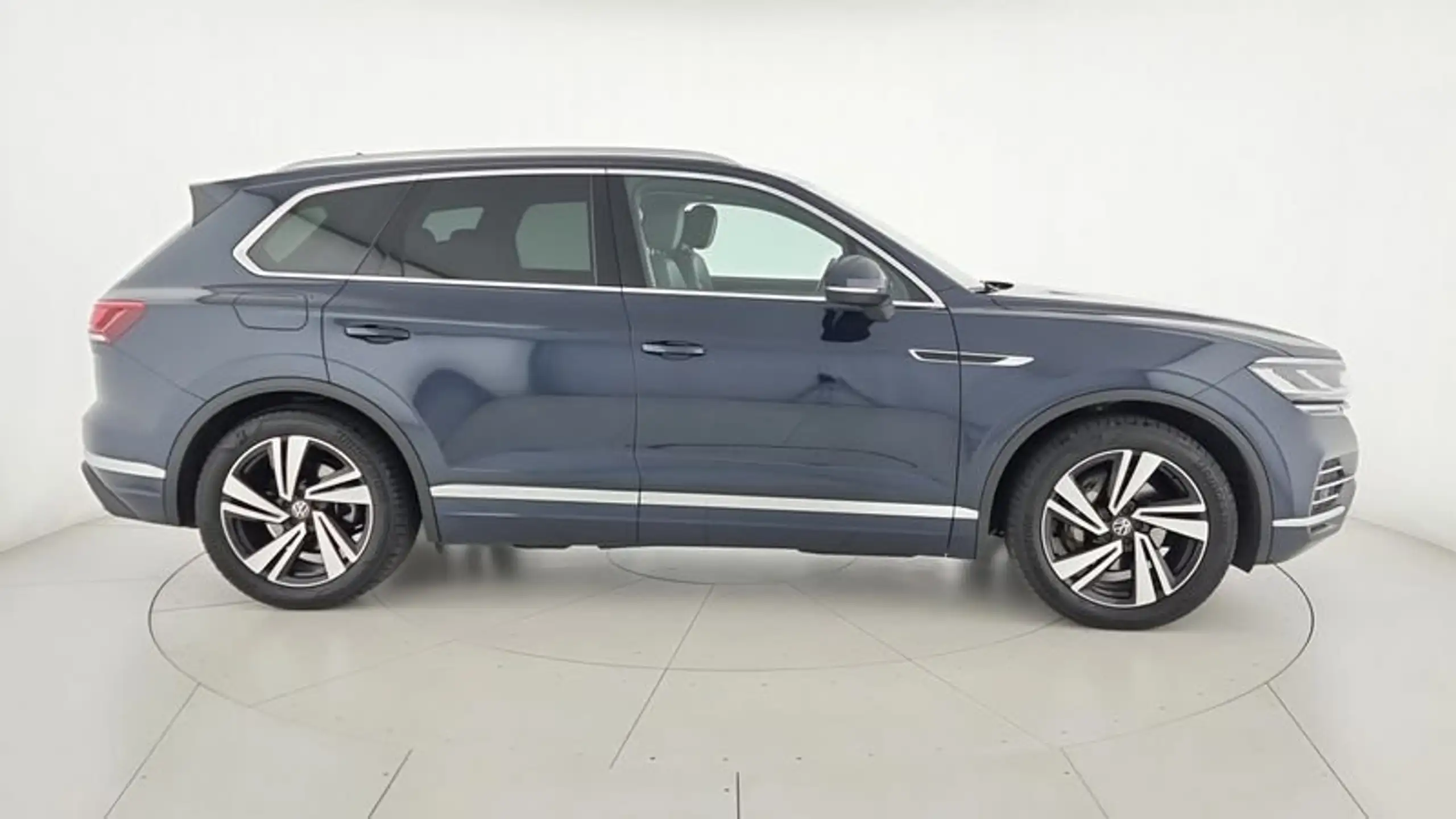 Volkswagen - Touareg