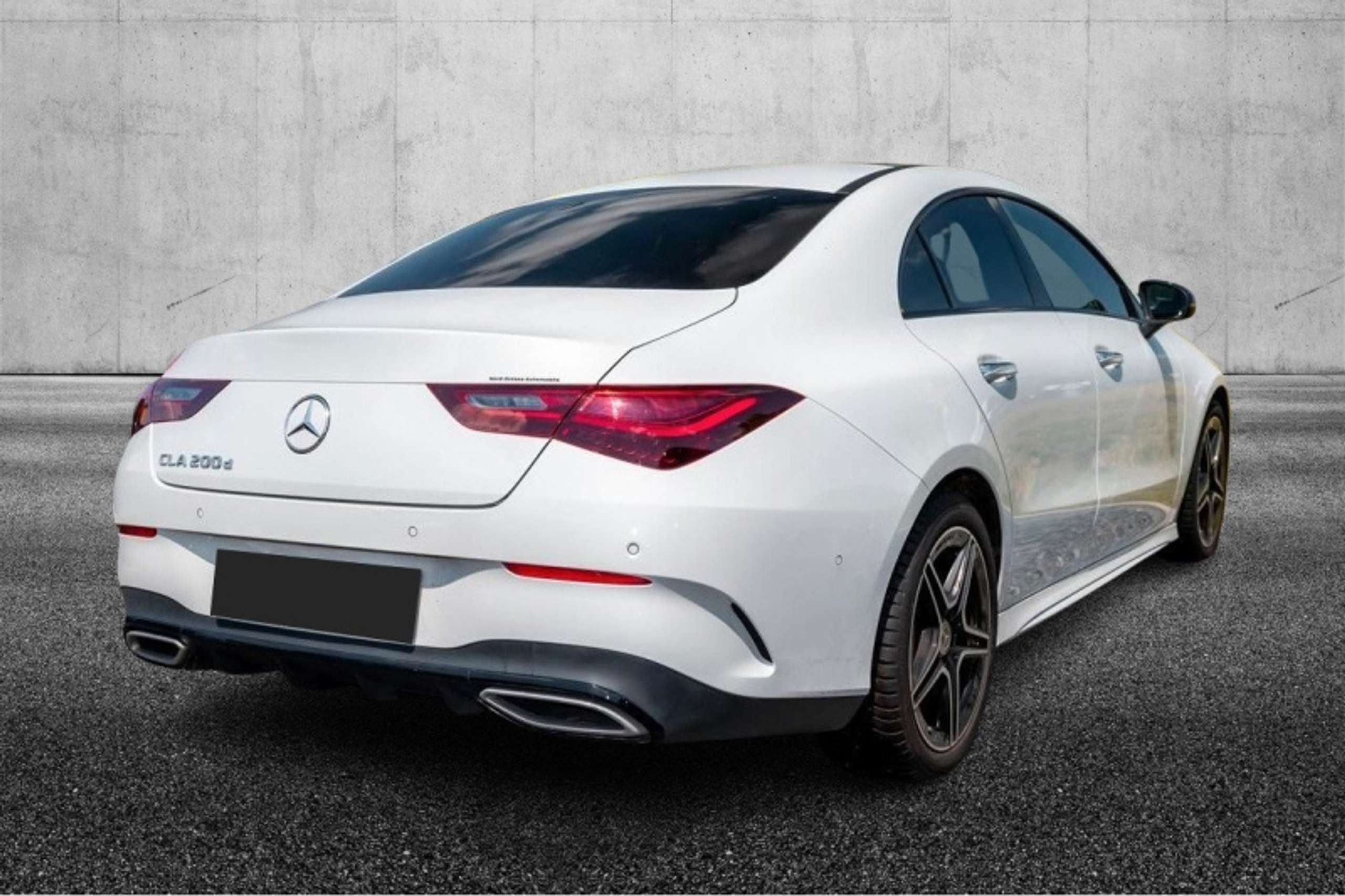 Mercedes-Benz - CLA 200