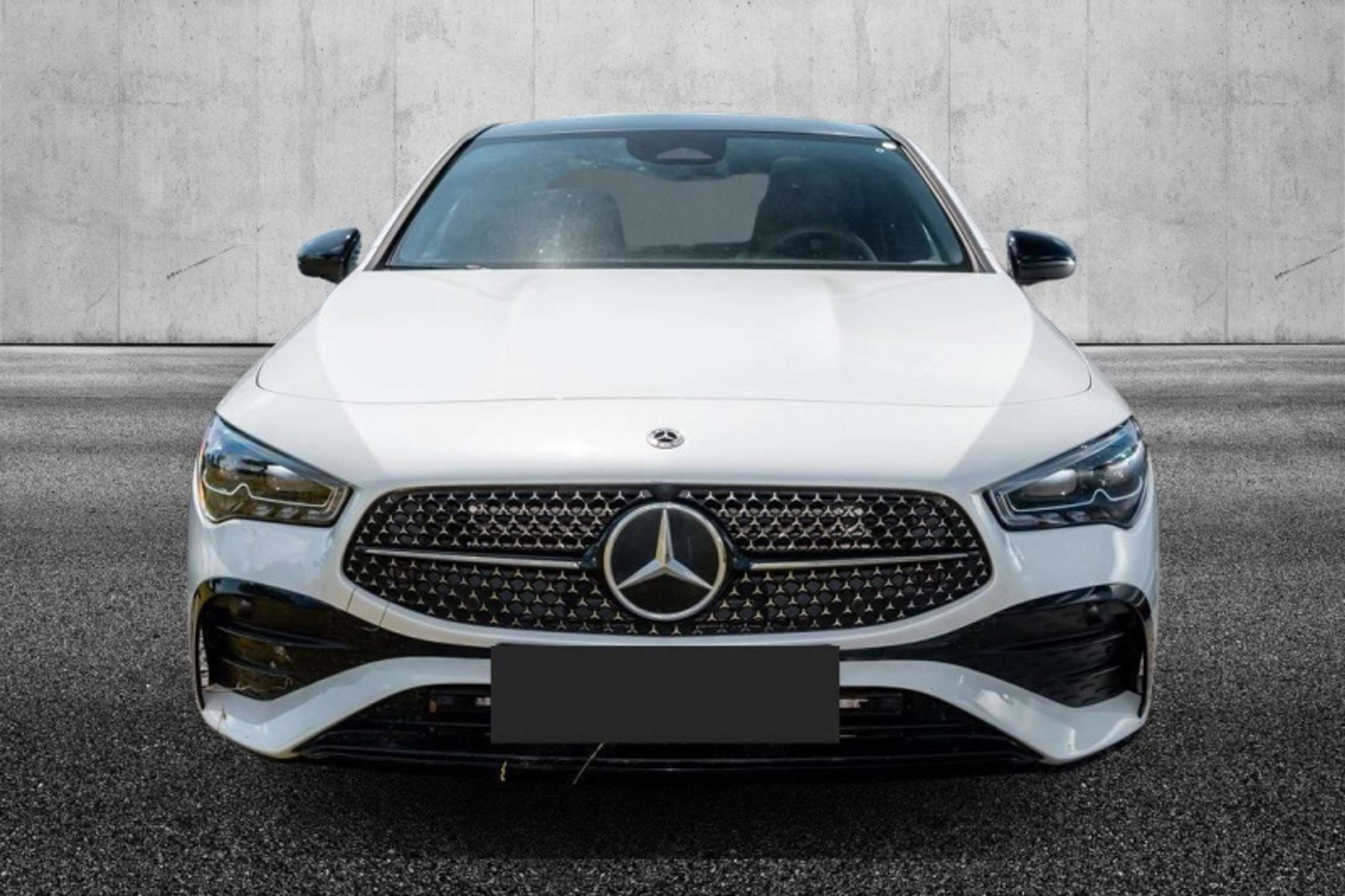 Mercedes-Benz - CLA 200