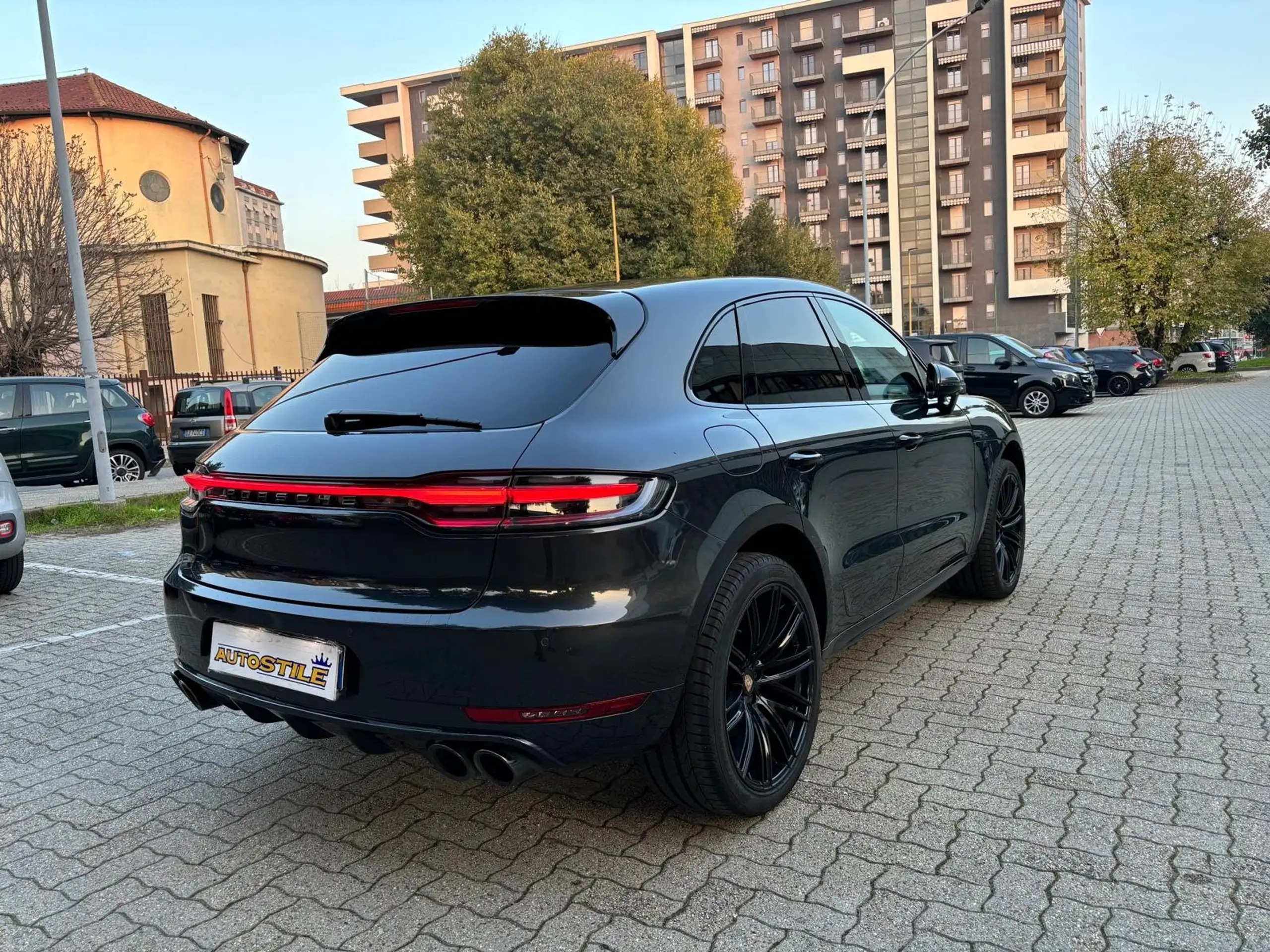 Porsche - Macan