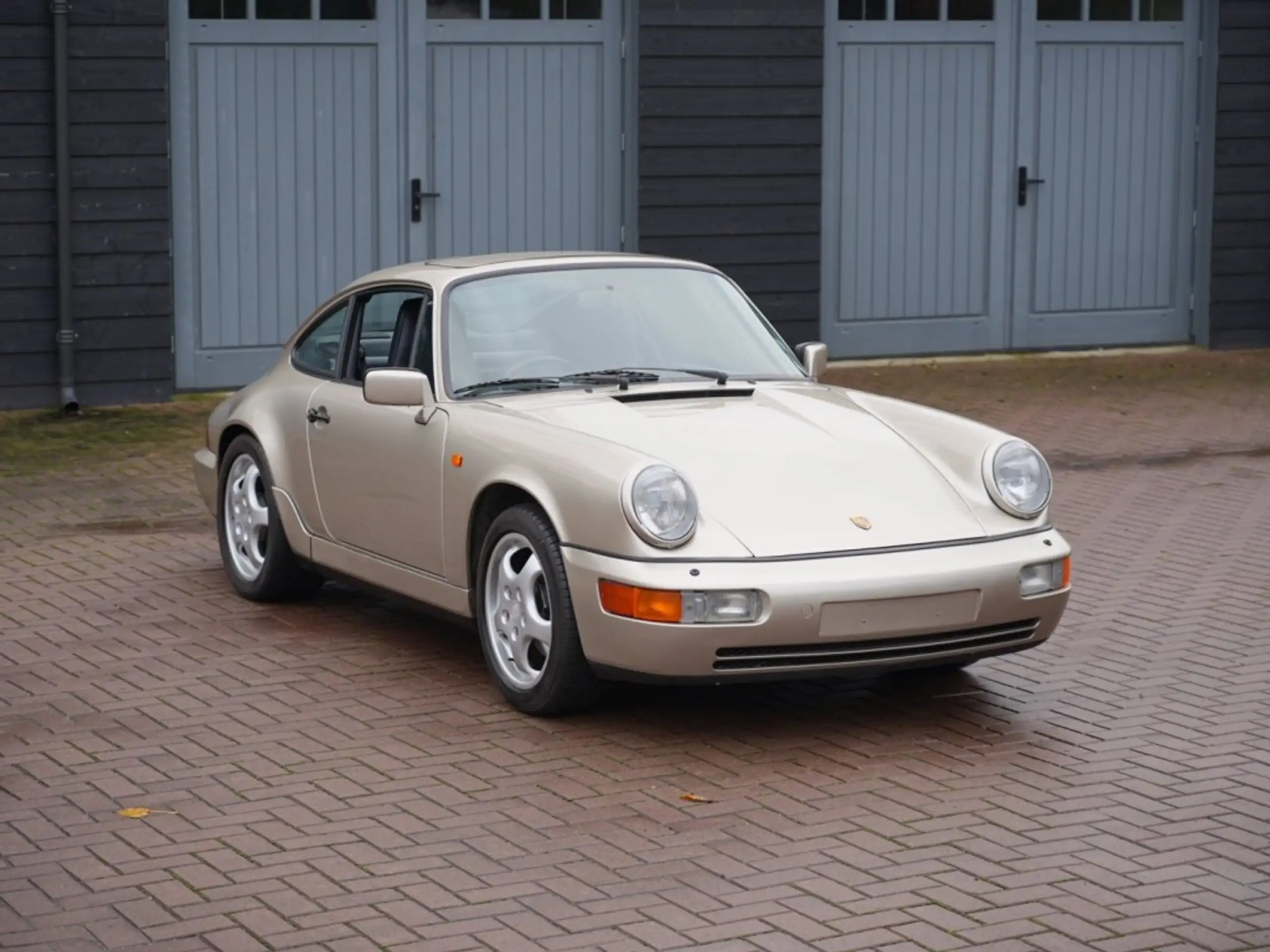 Porsche - 964