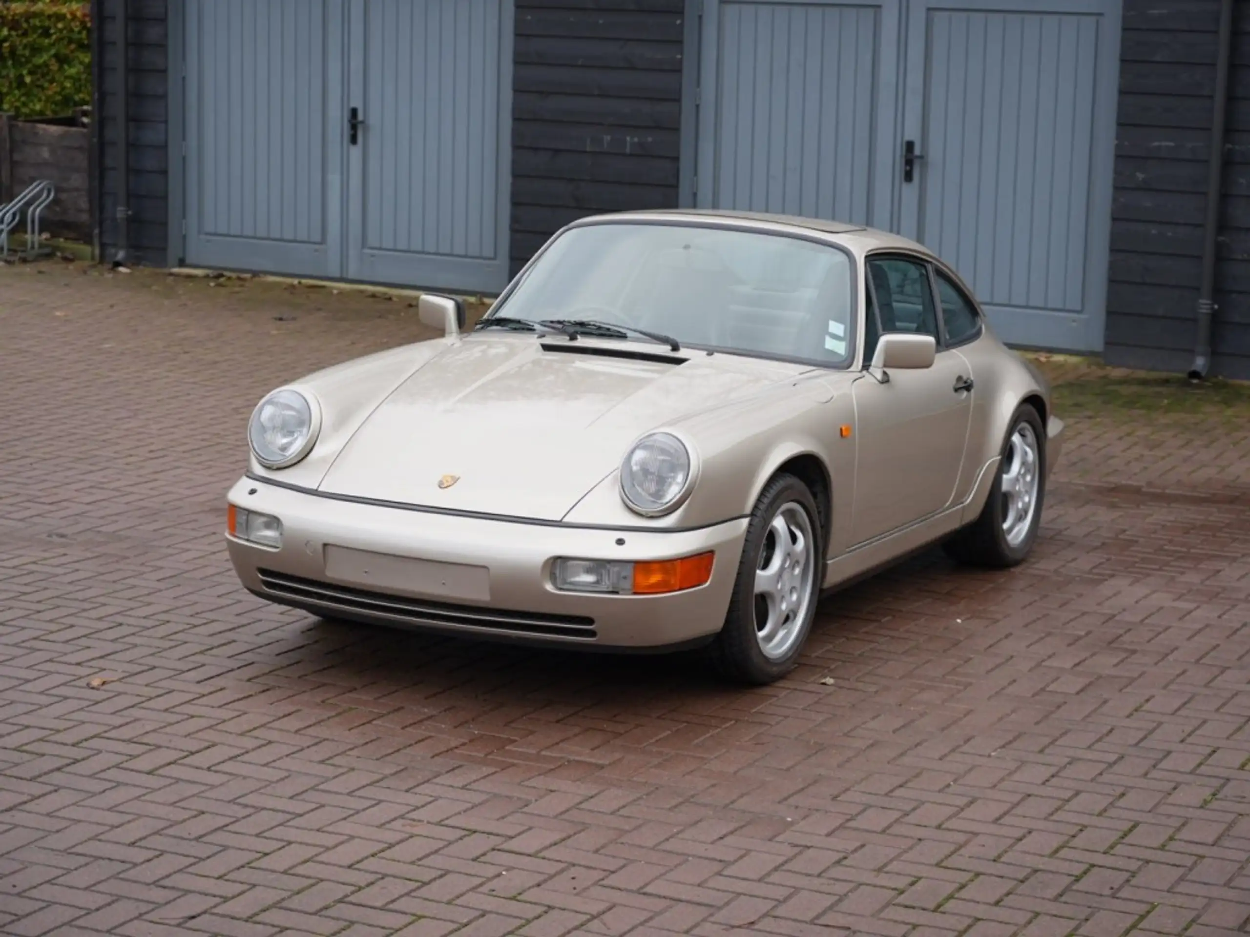 Porsche - 964