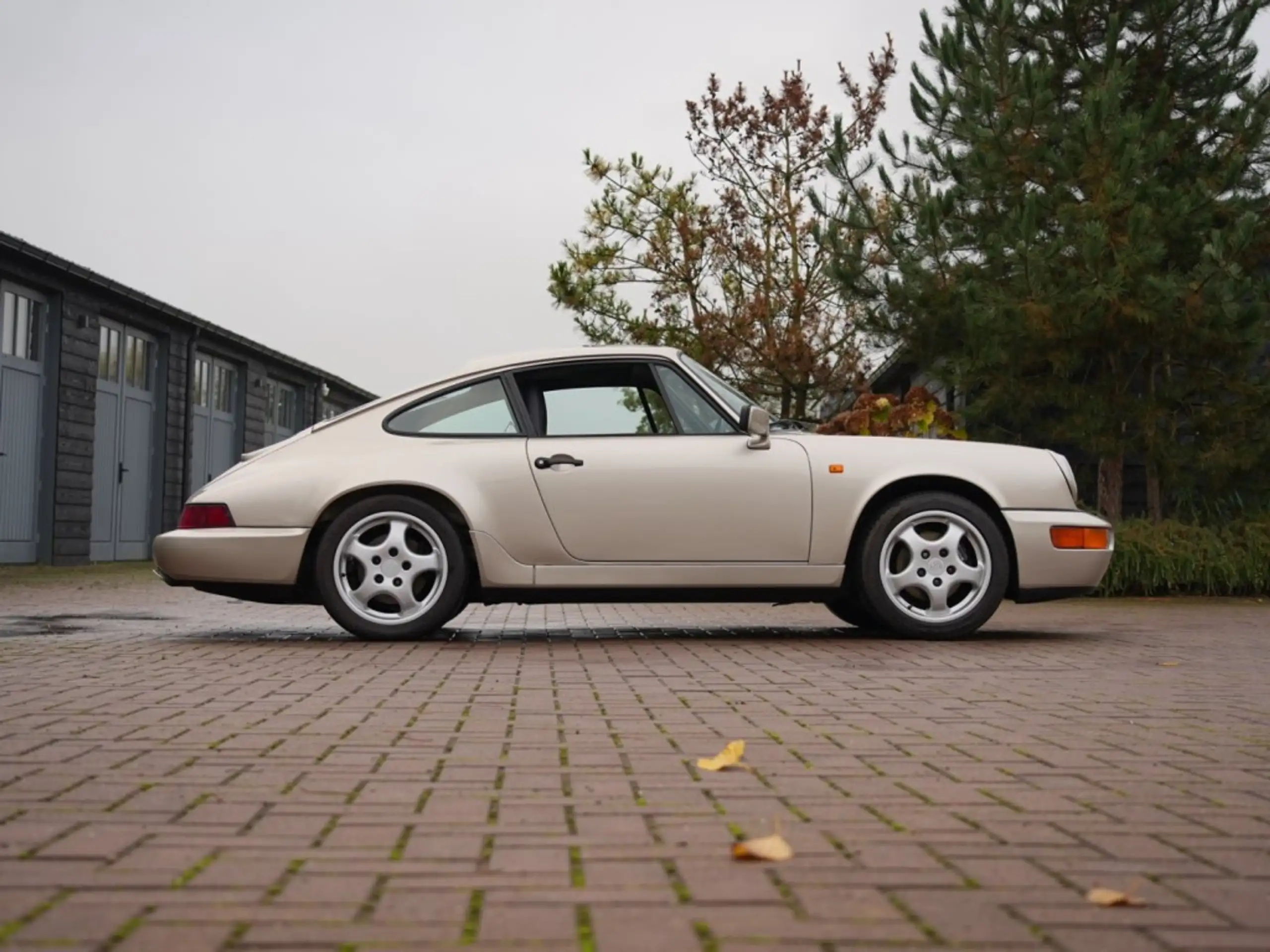 Porsche - 964