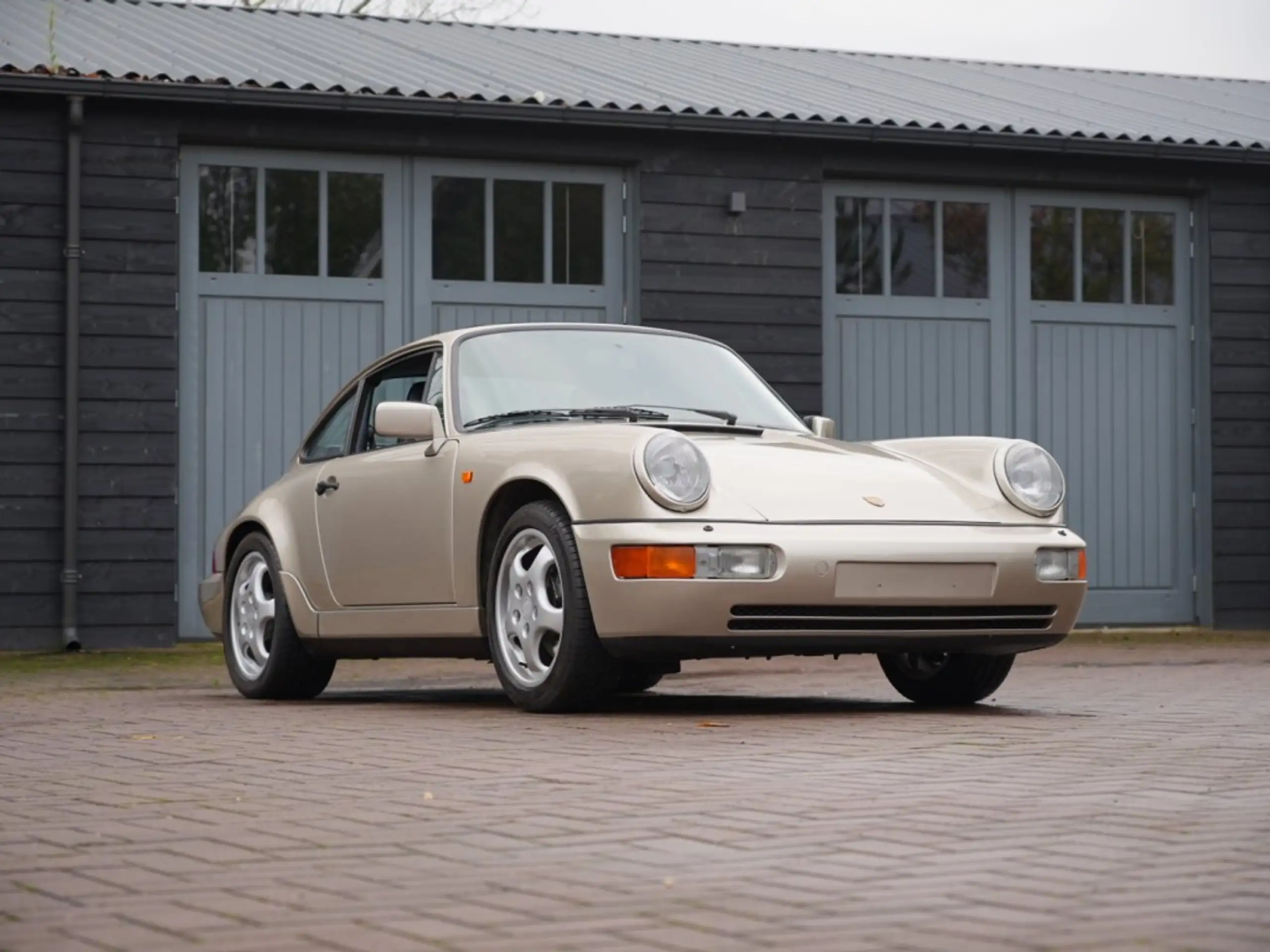 Porsche - 964