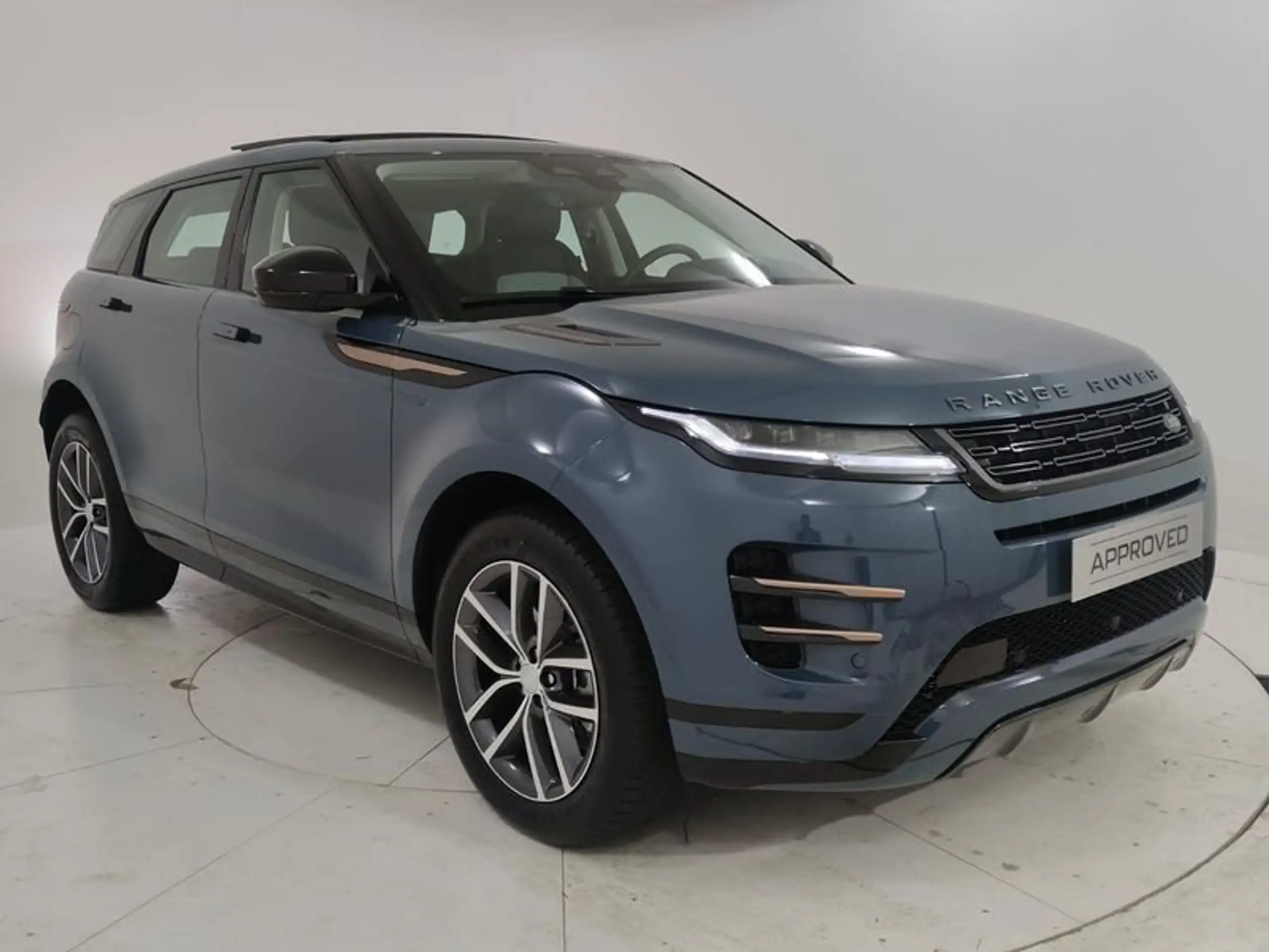 Land Rover - Range Rover Evoque