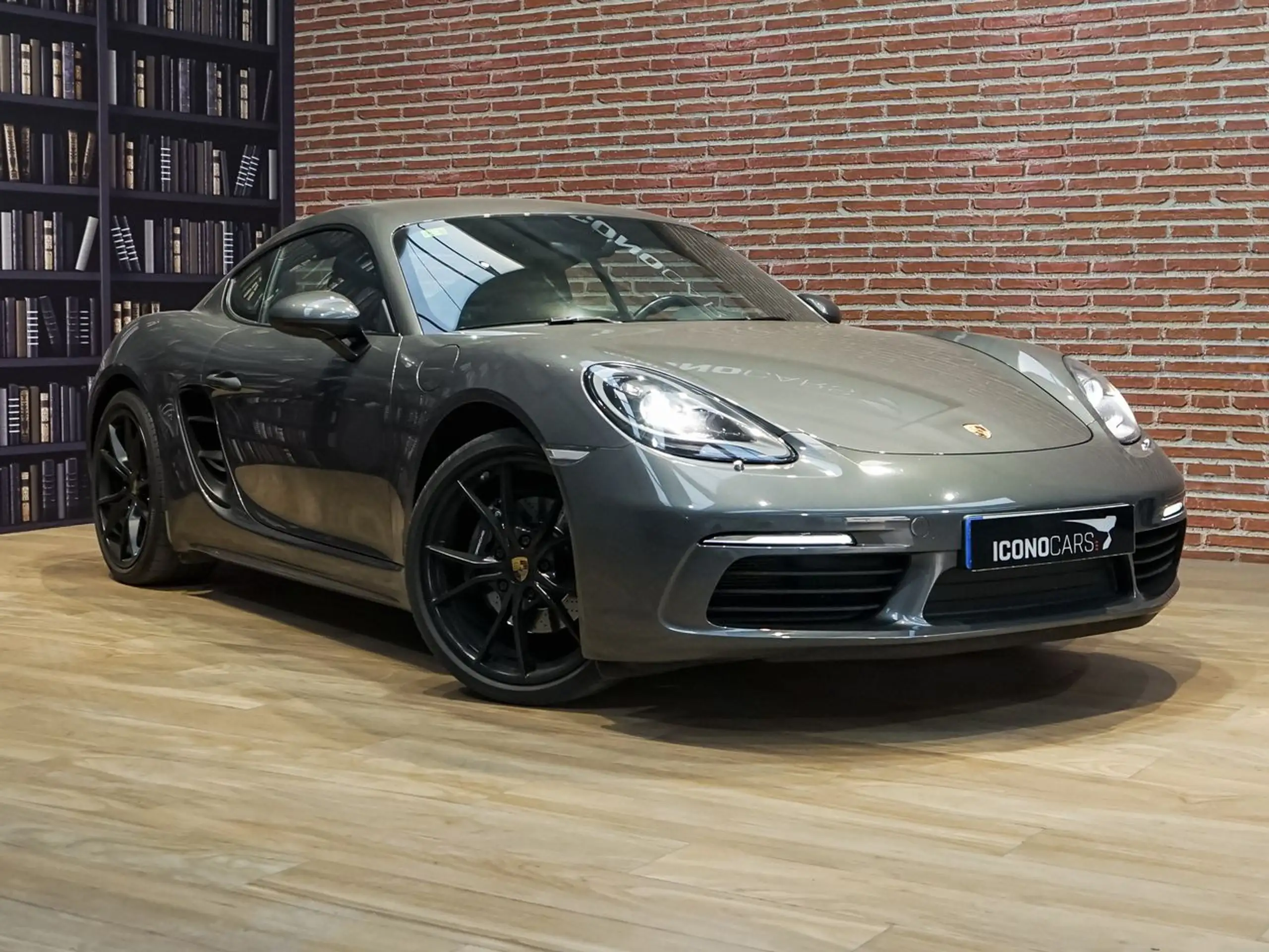 Porsche - Boxster