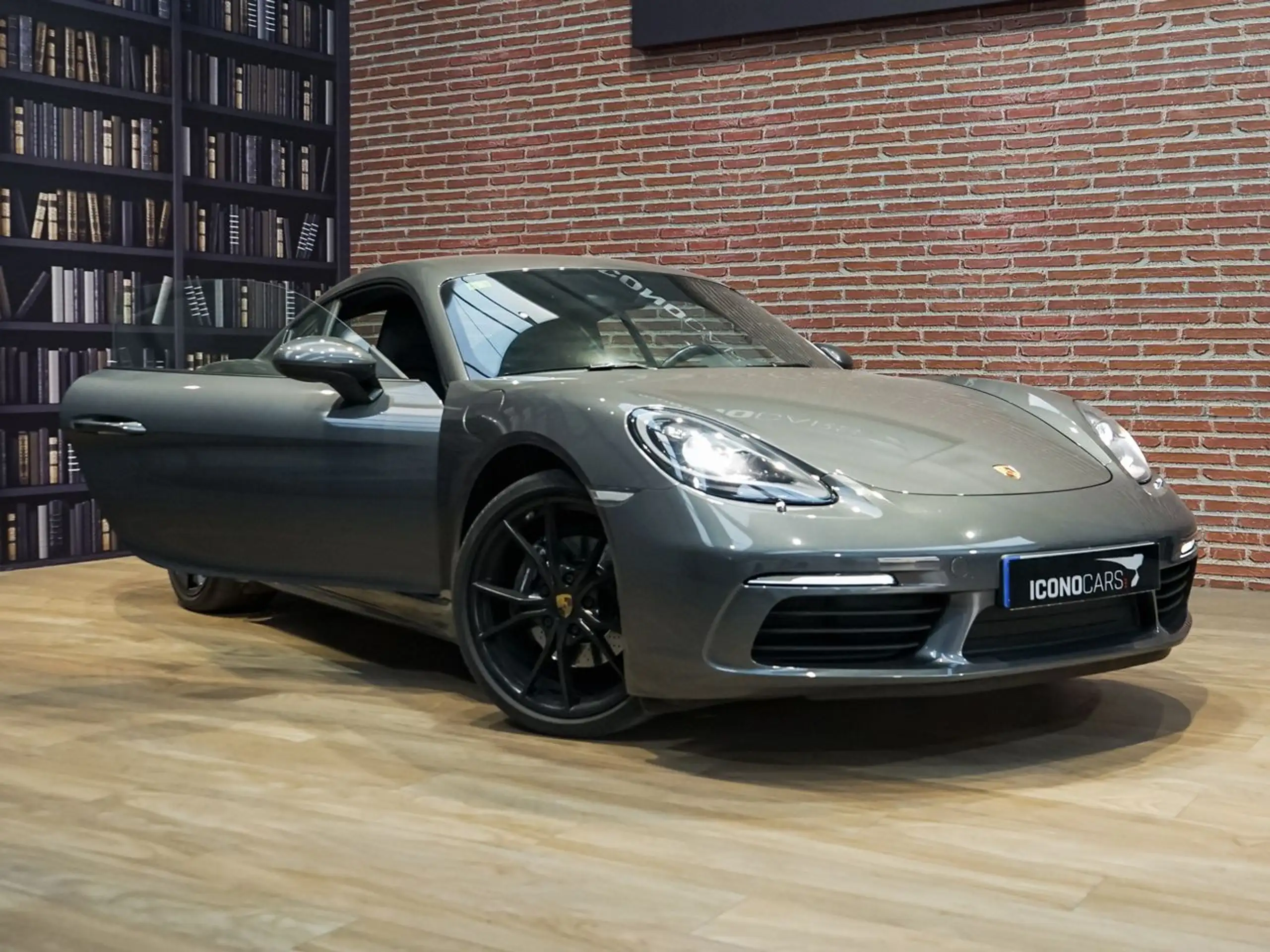 Porsche - Boxster