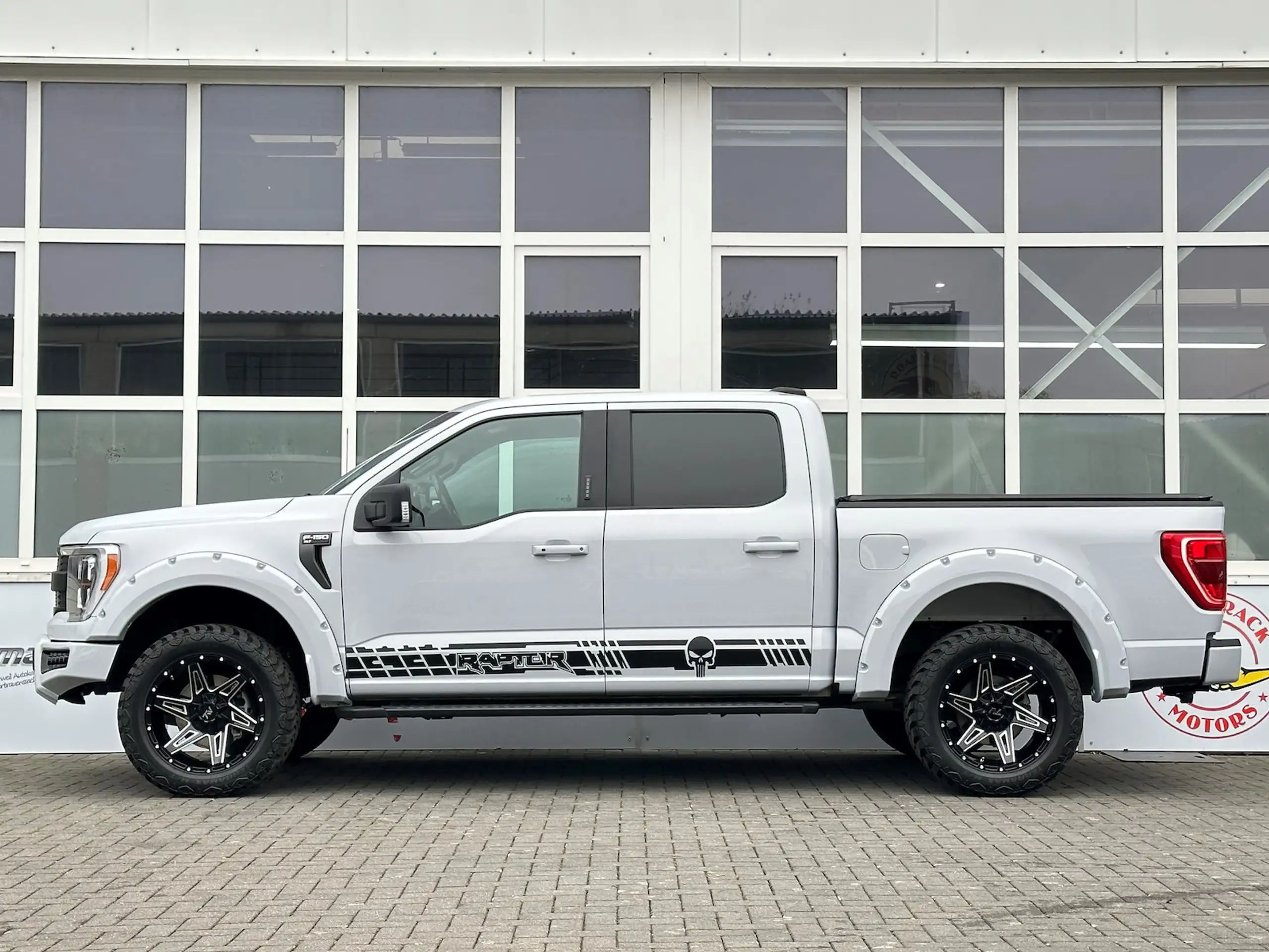 Ford - F 150