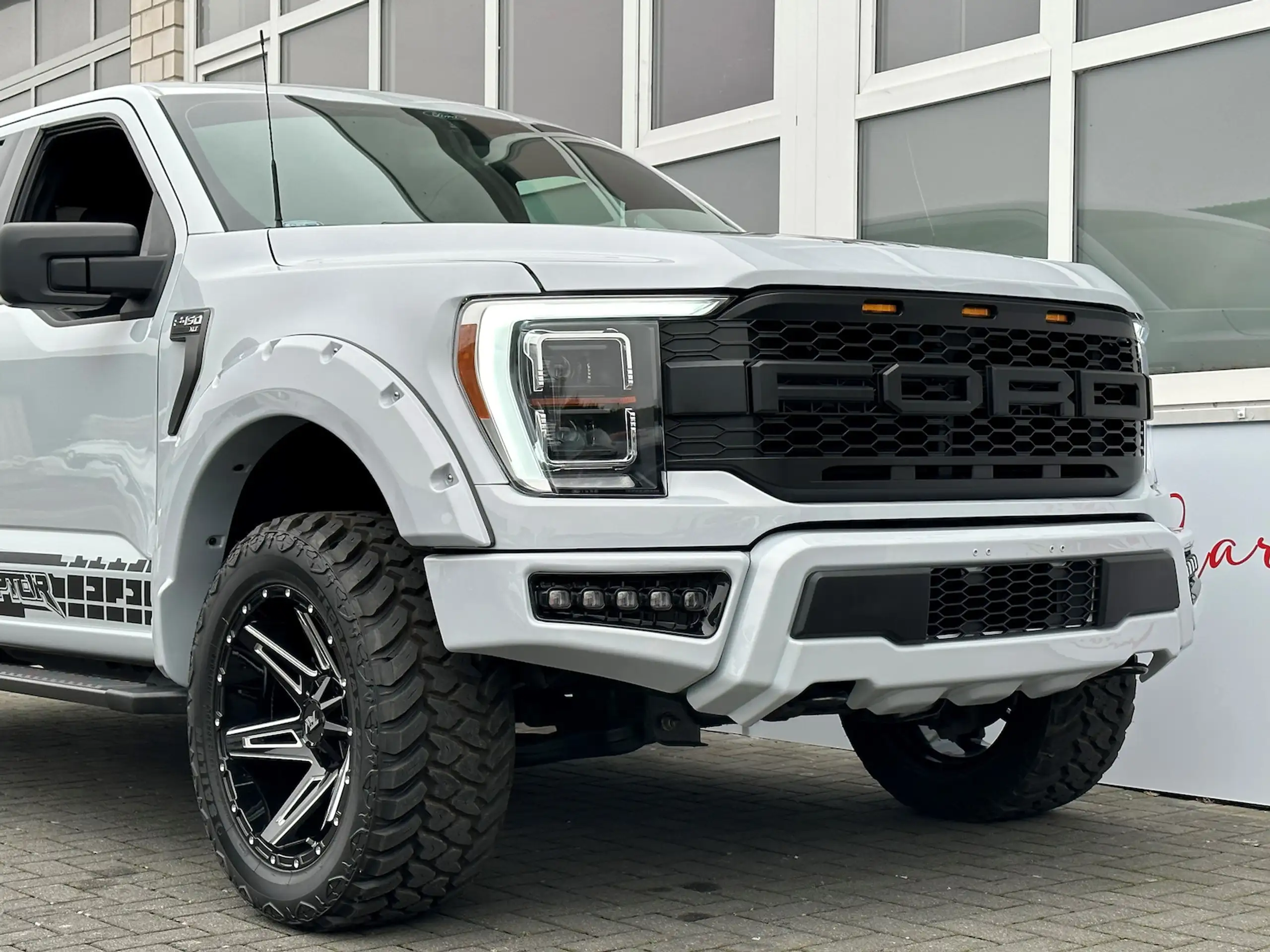 Ford - F 150