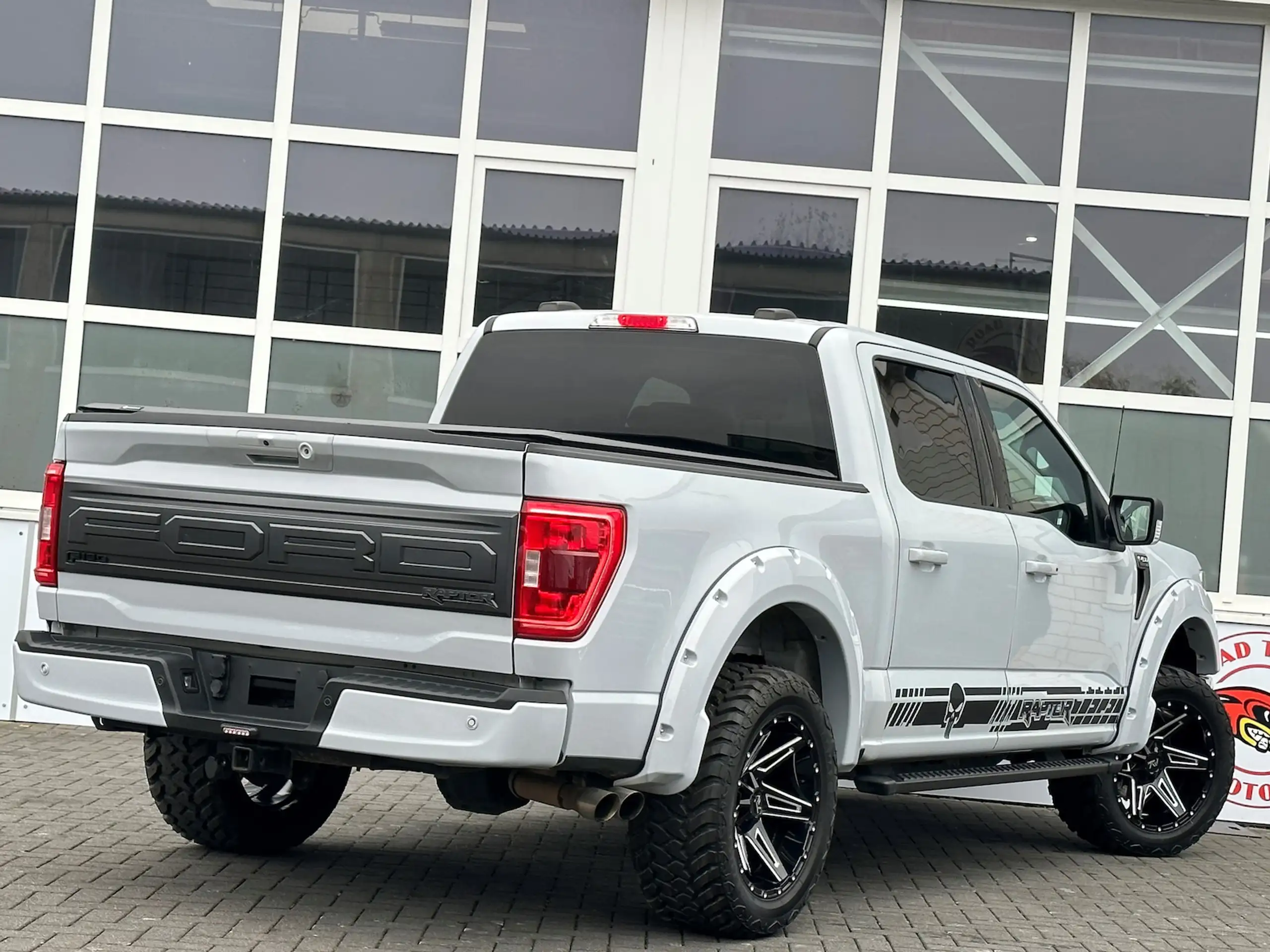 Ford - F 150