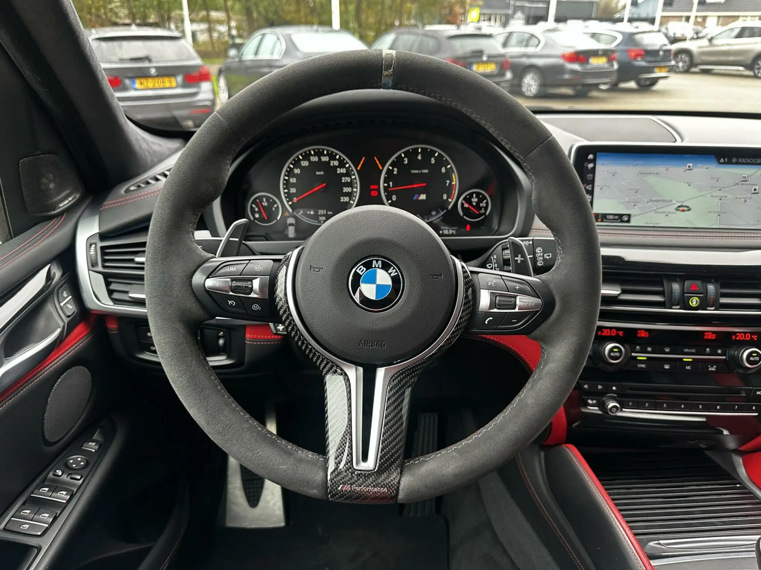 BMW - X5 M