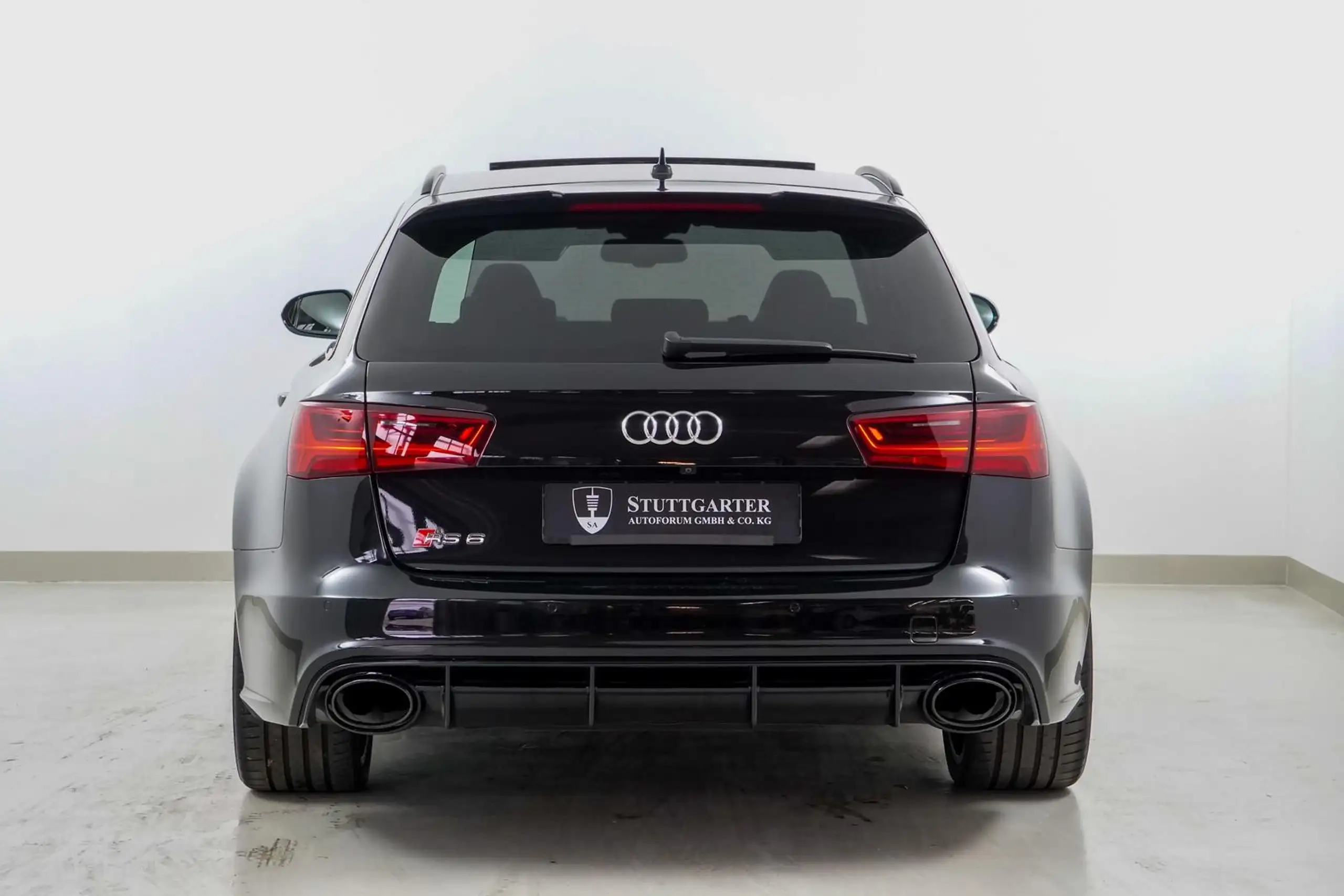 Audi - RS6