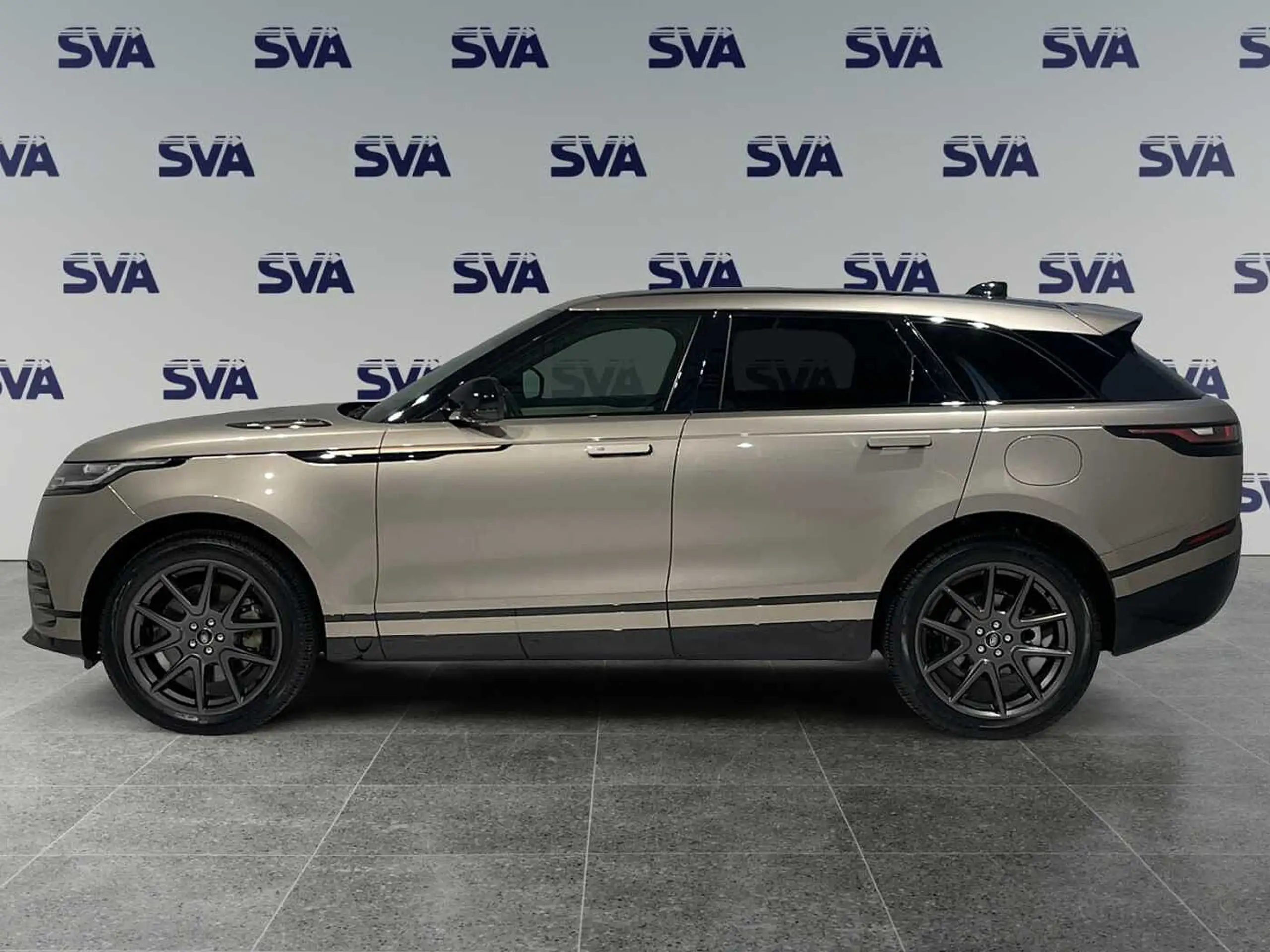 Land Rover - Range Rover Velar