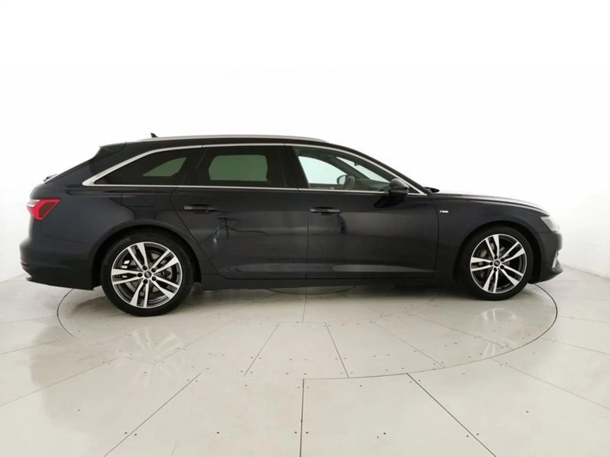 Audi - A6