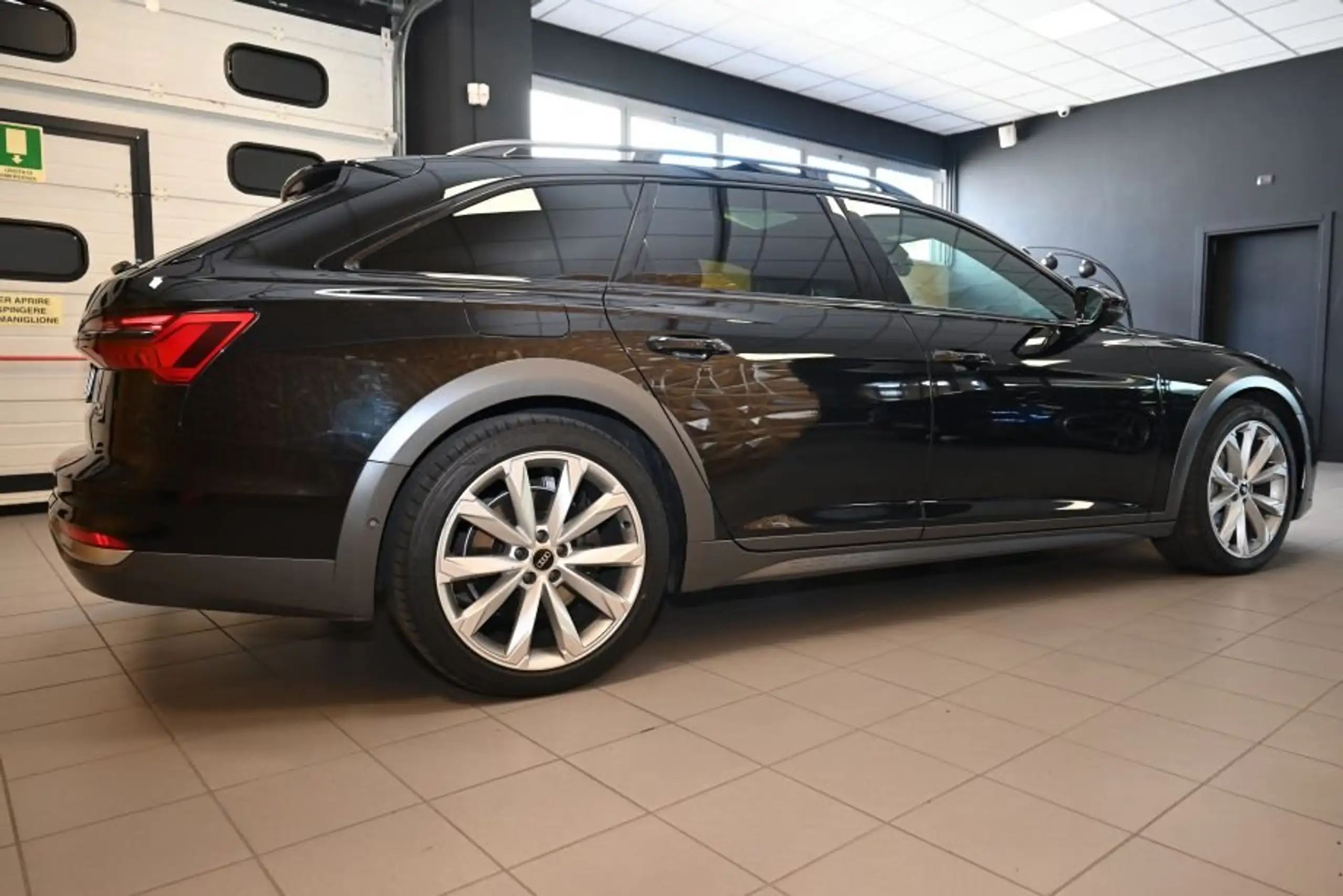 Audi - A6 allroad